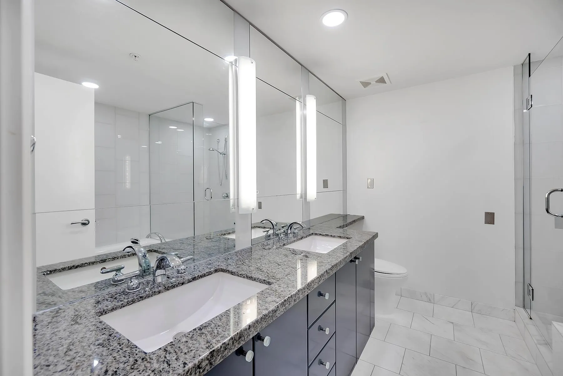 1277 W Cordova Street