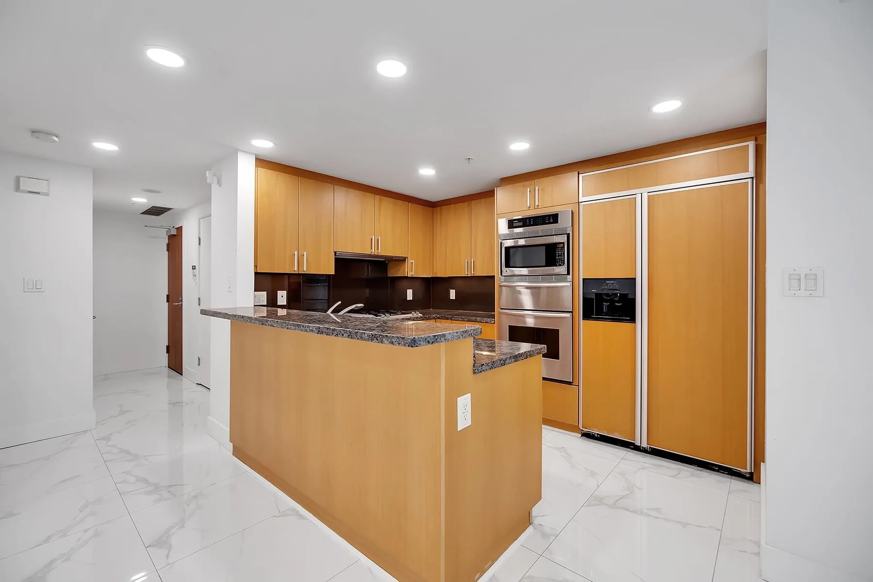 1277 W Cordova Street