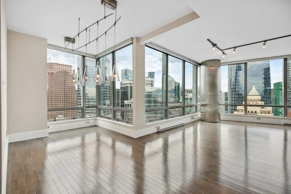2703 837 W Hastings Street