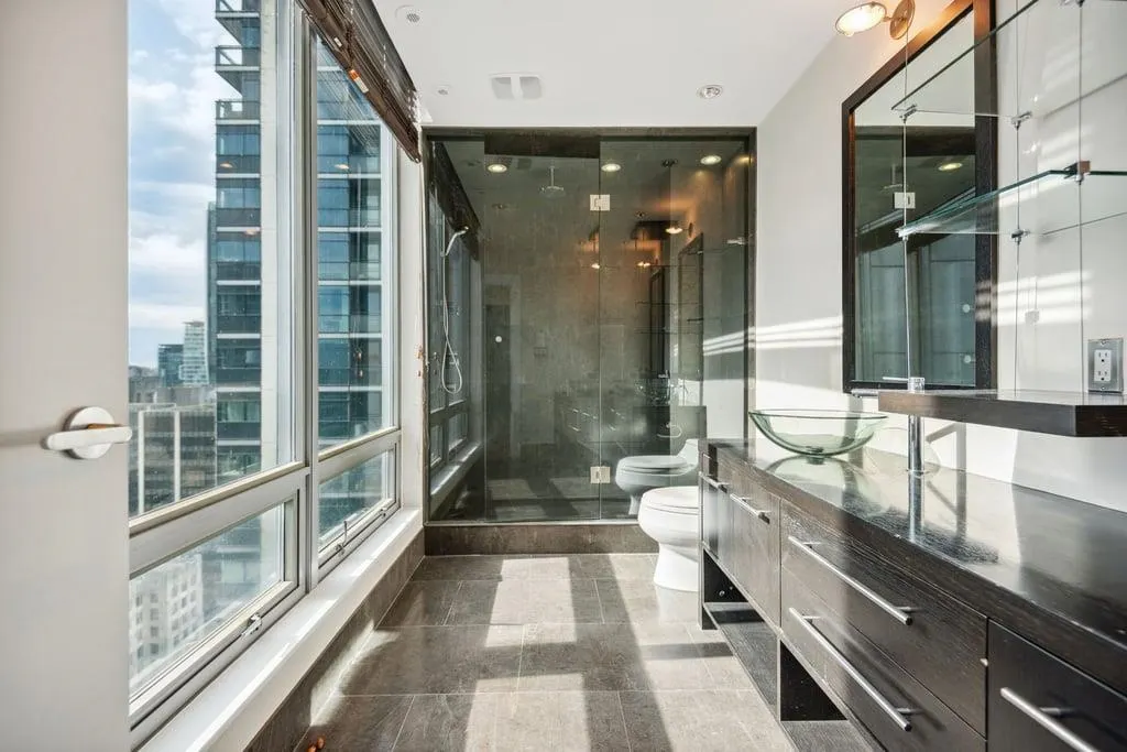 2703 837 W Hastings Street