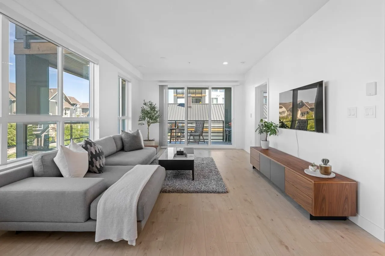 1792 Starling Drive
