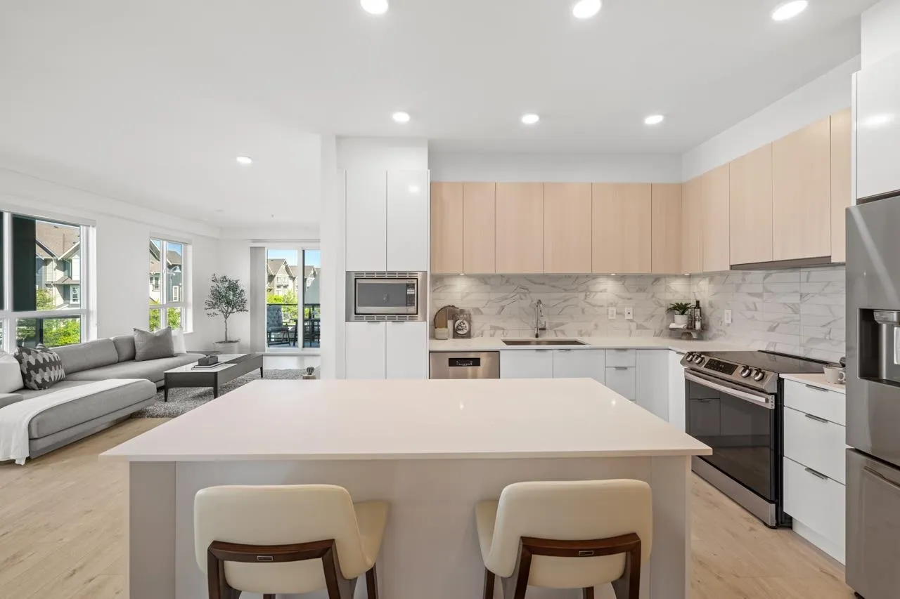 1792 Starling Drive
