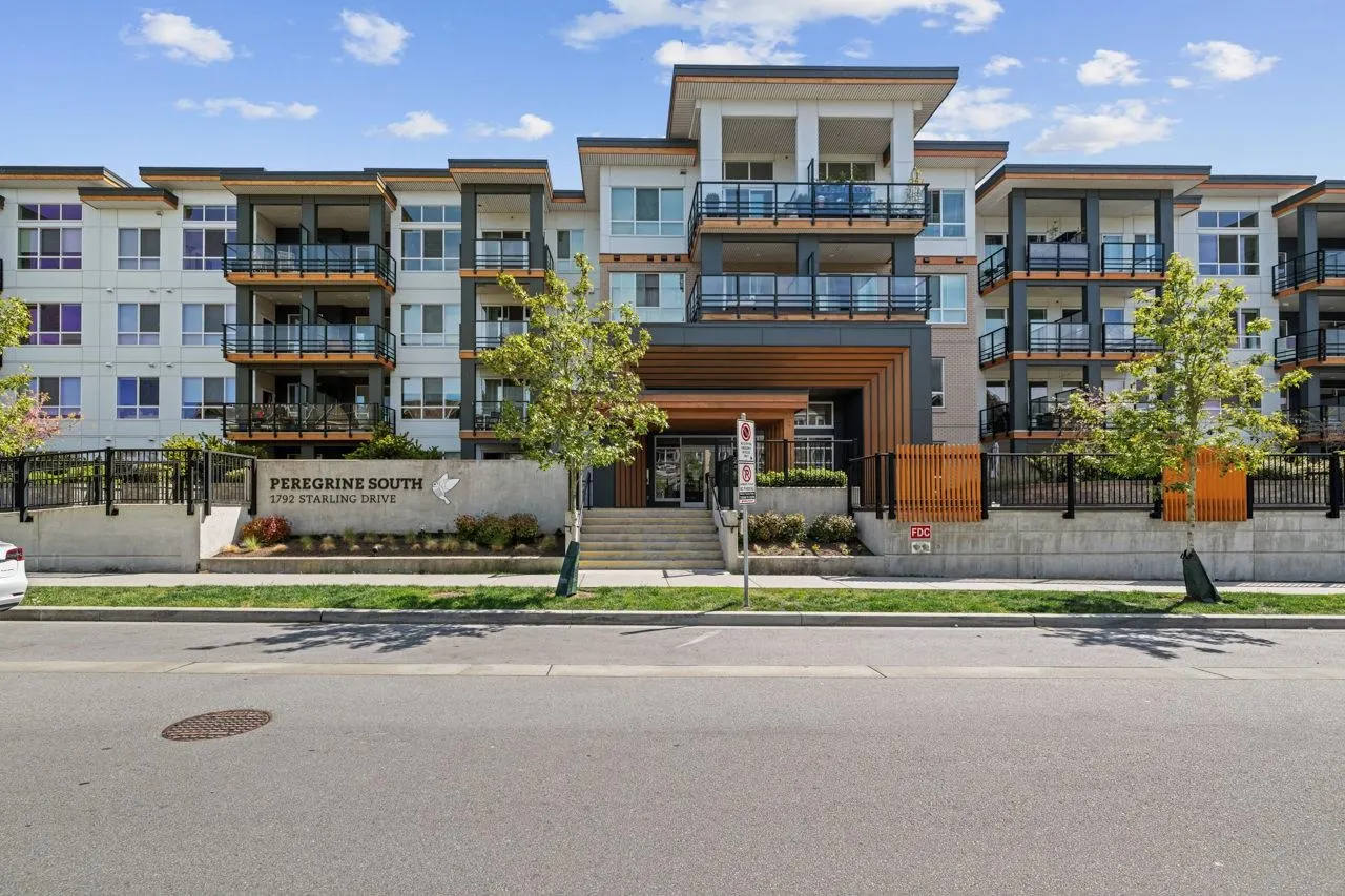 1792 Starling Drive