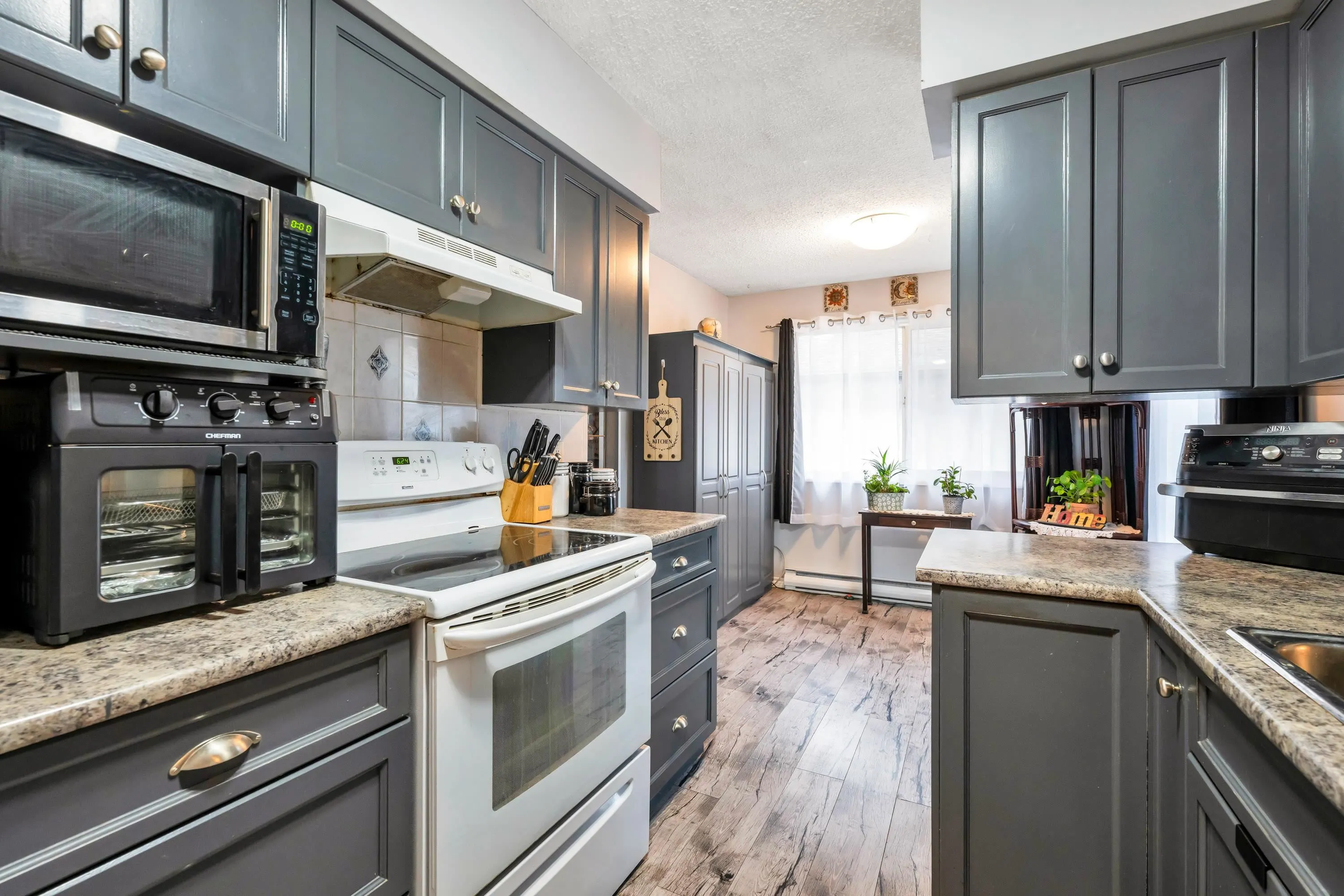 31544 Sunnyside Crescent