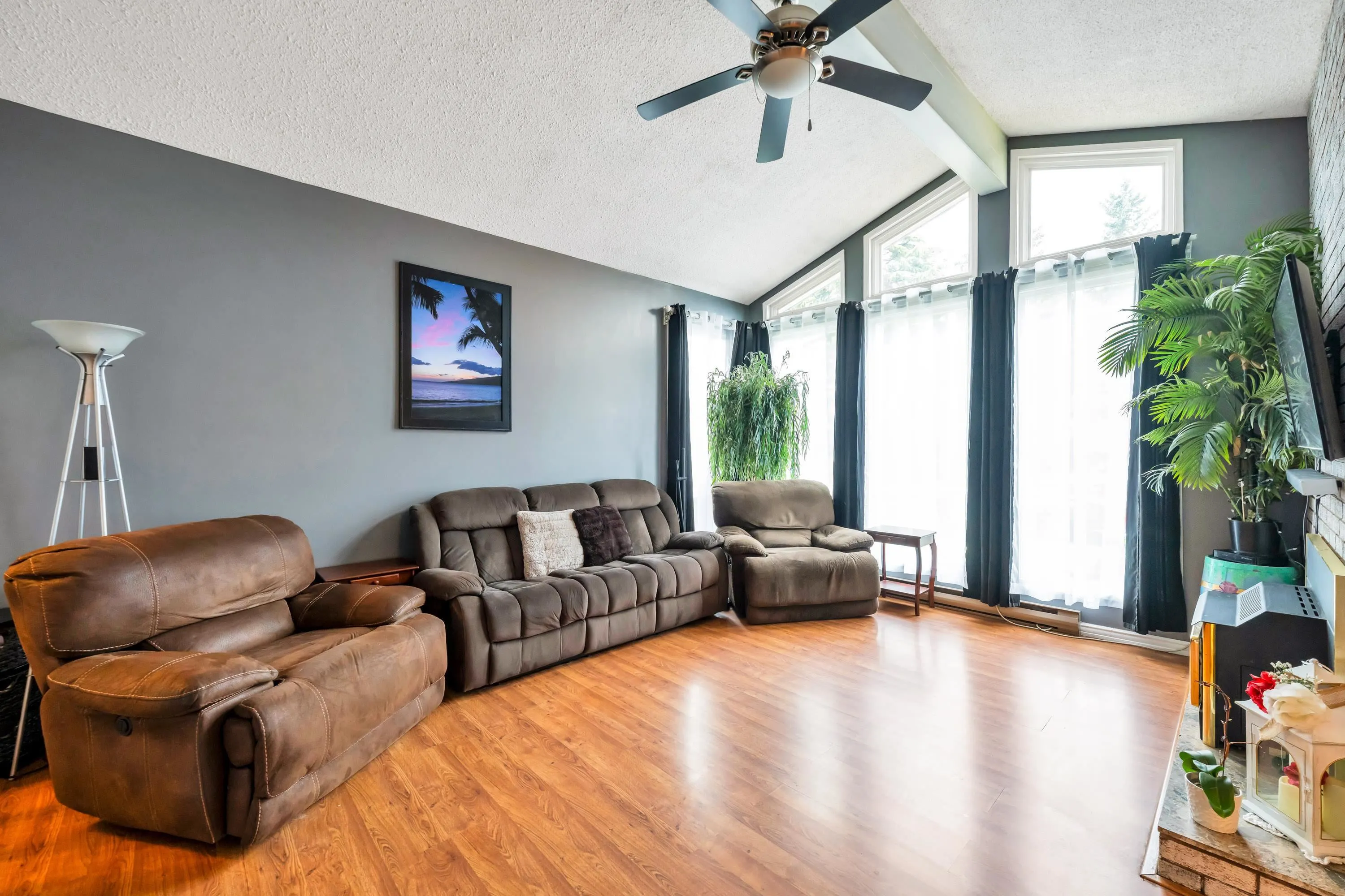 31544 Sunnyside Crescent