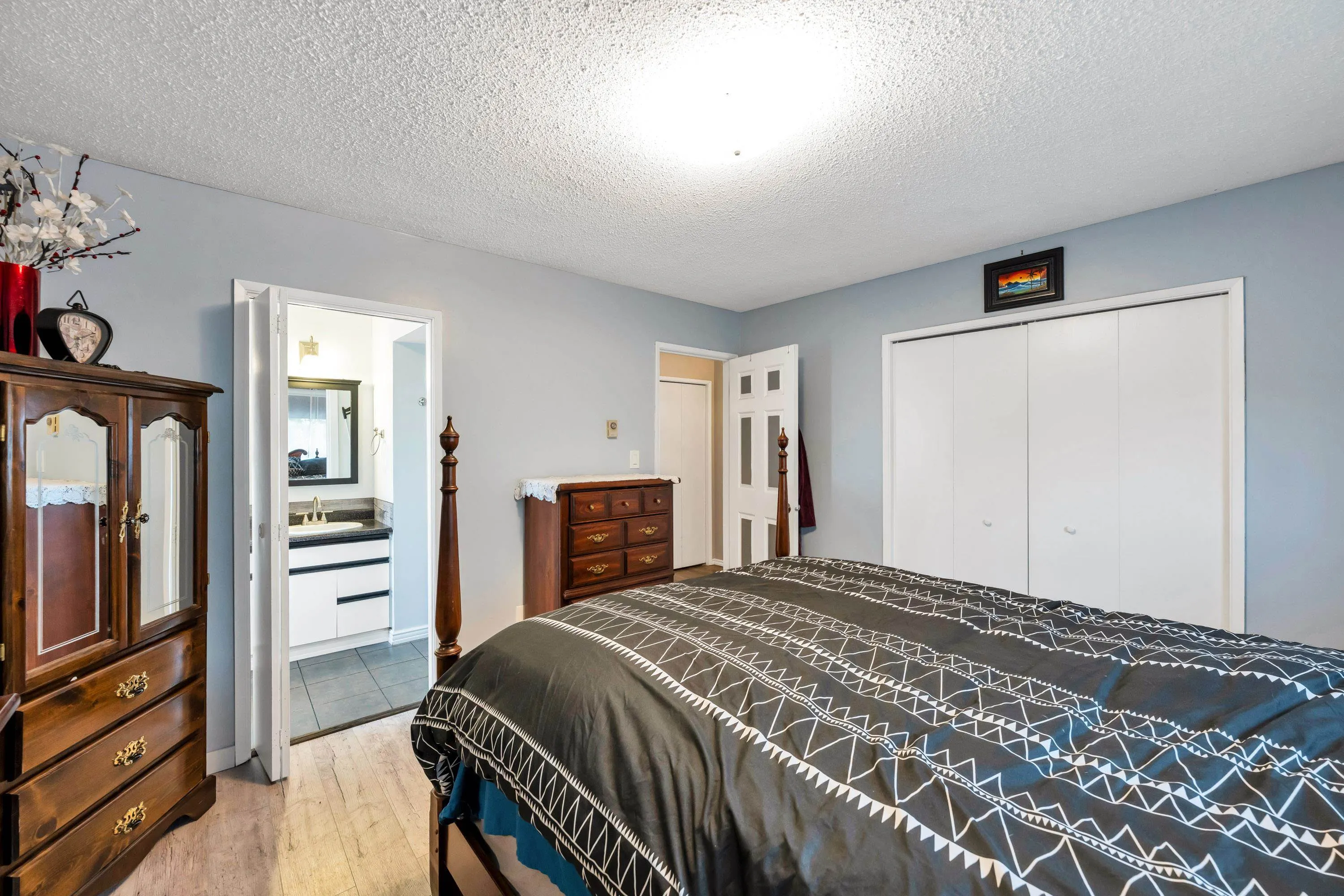 31544 Sunnyside Crescent
