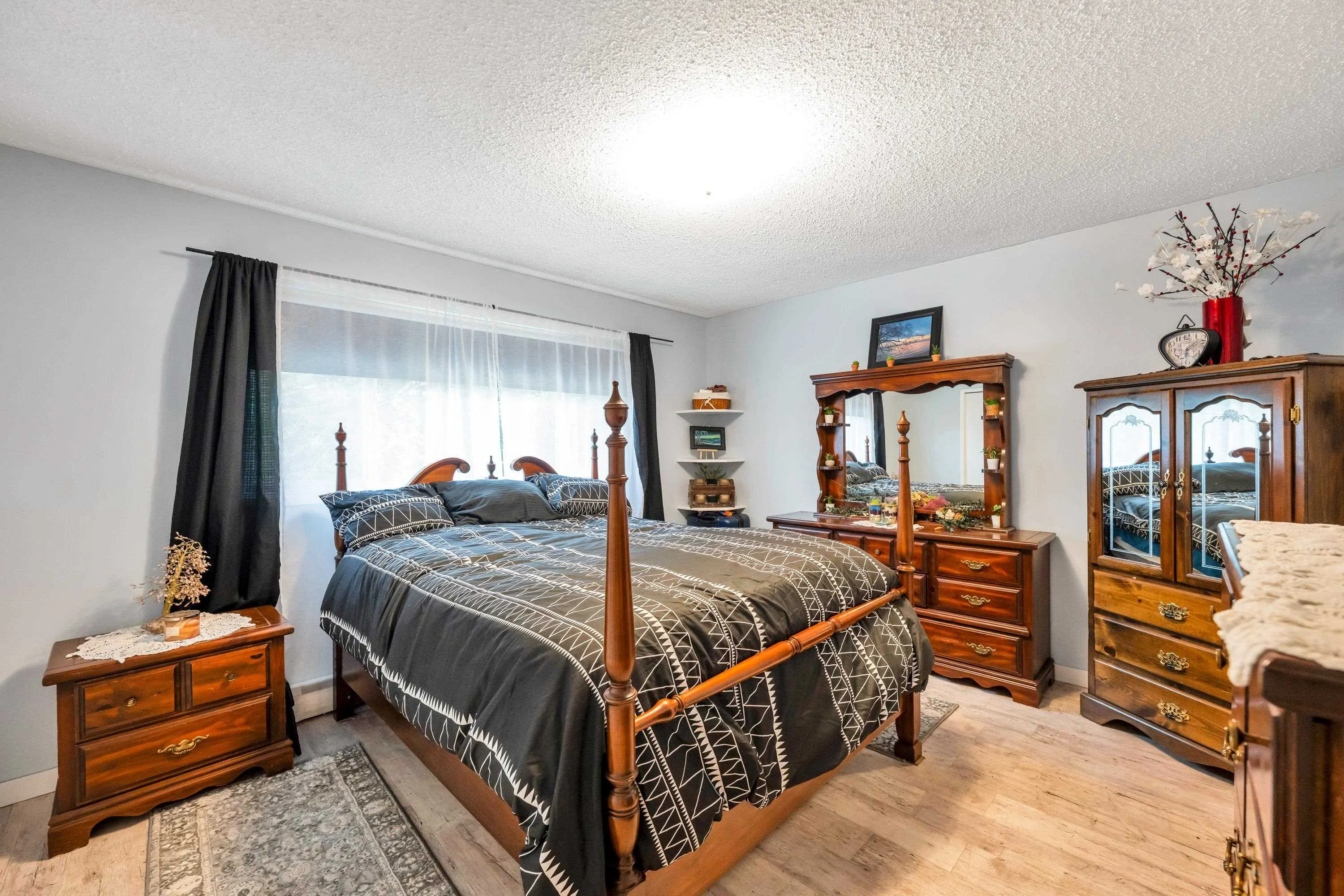 31544 Sunnyside Crescent