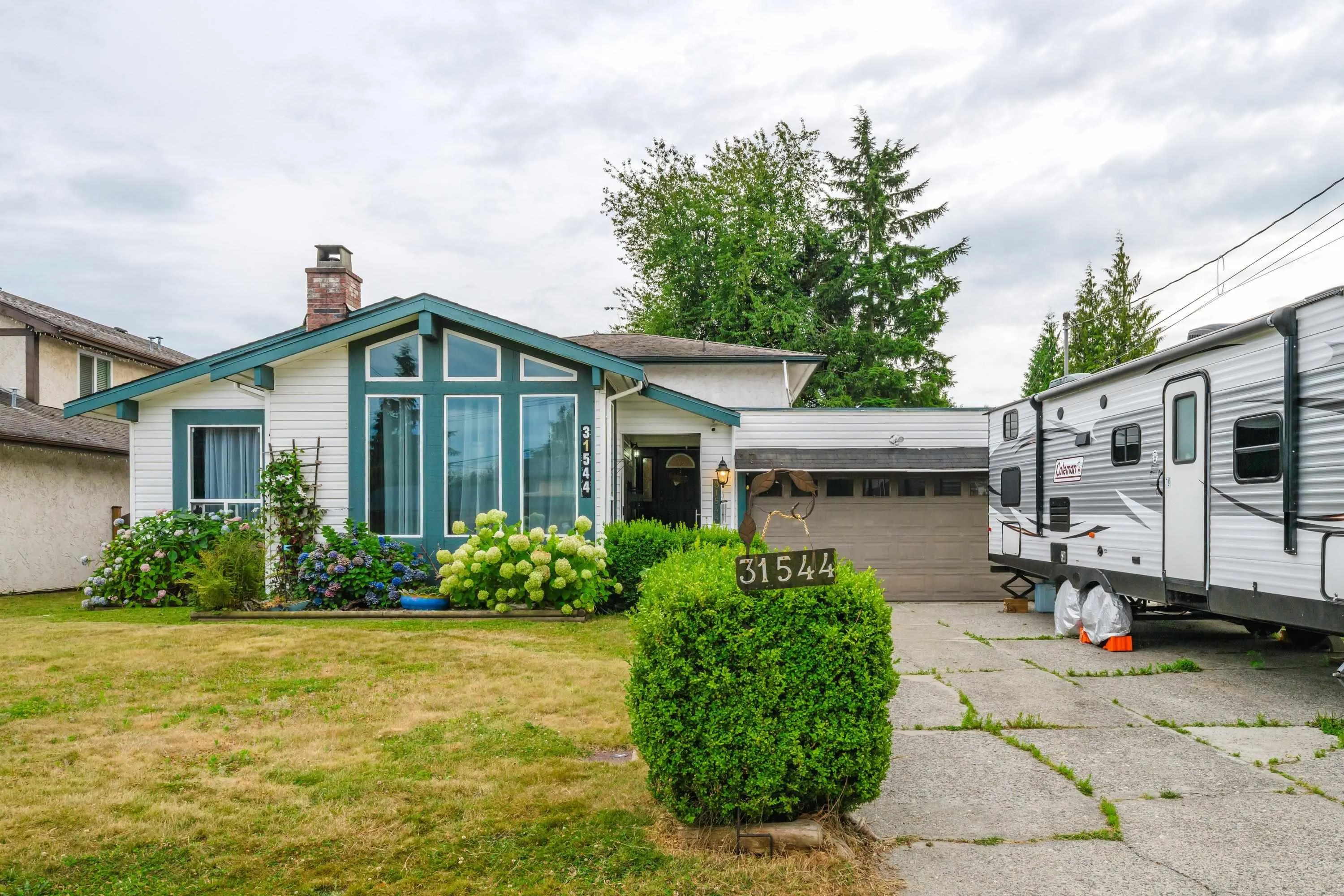 31544 Sunnyside Crescent