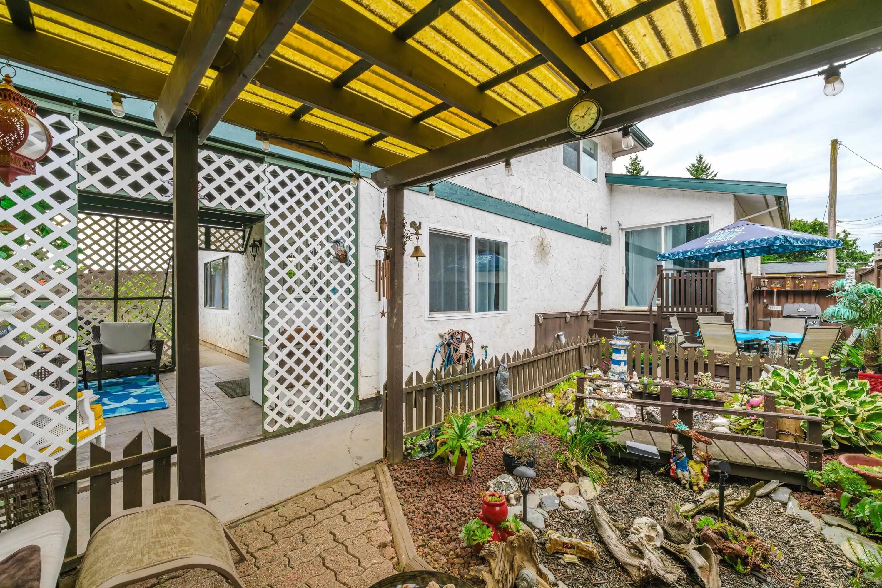 31544 Sunnyside Crescent