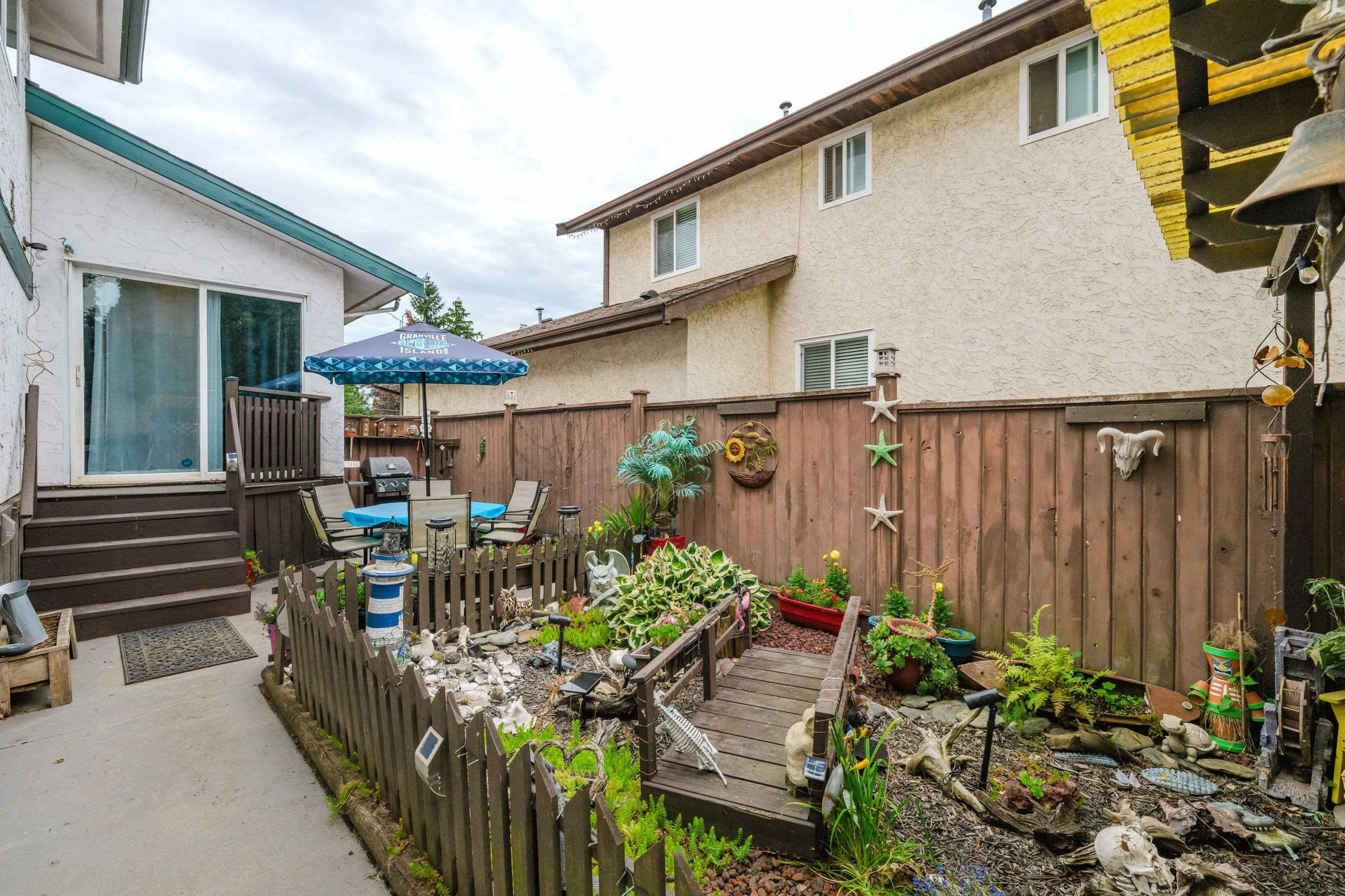 31544 Sunnyside Crescent