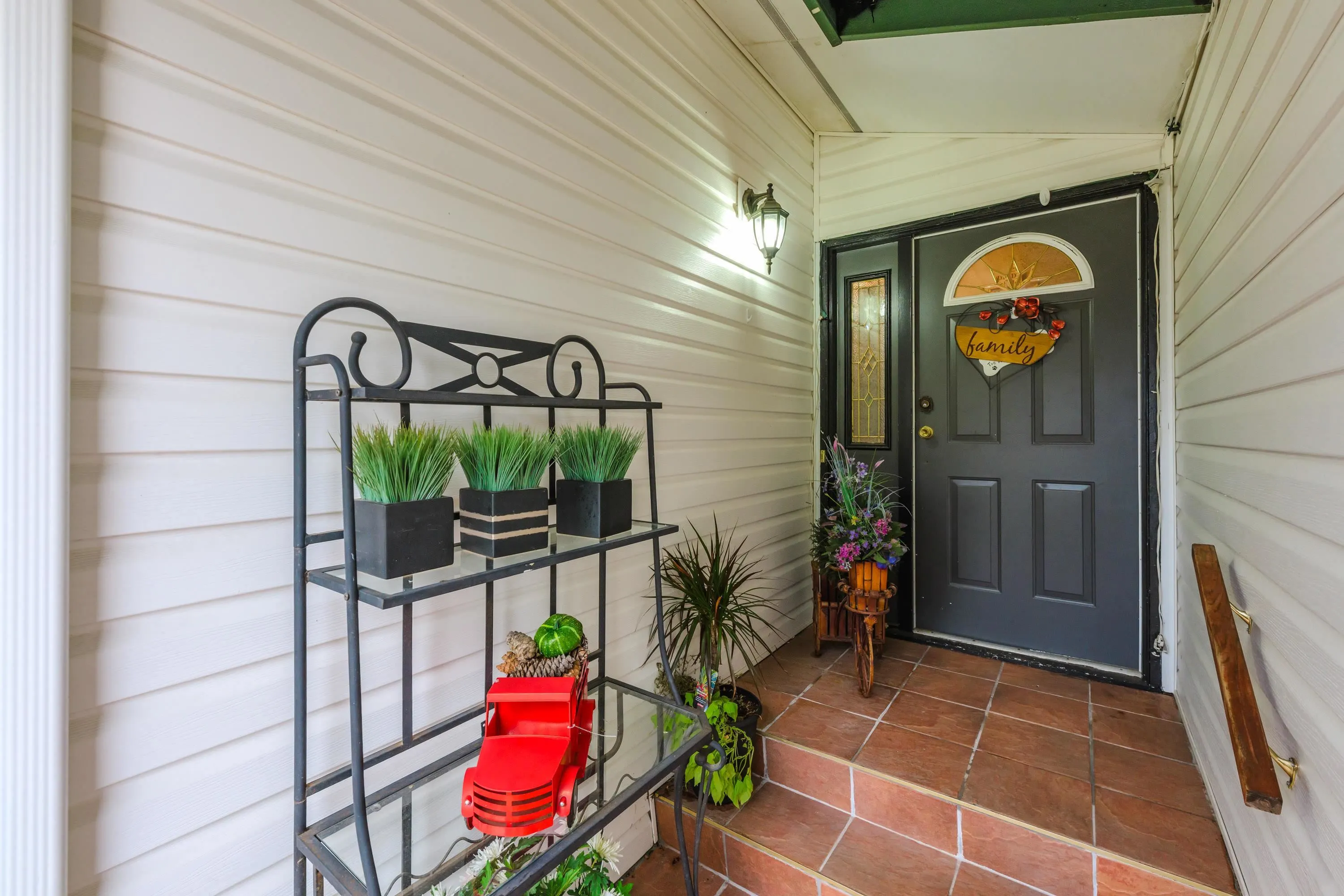 31544 Sunnyside Crescent