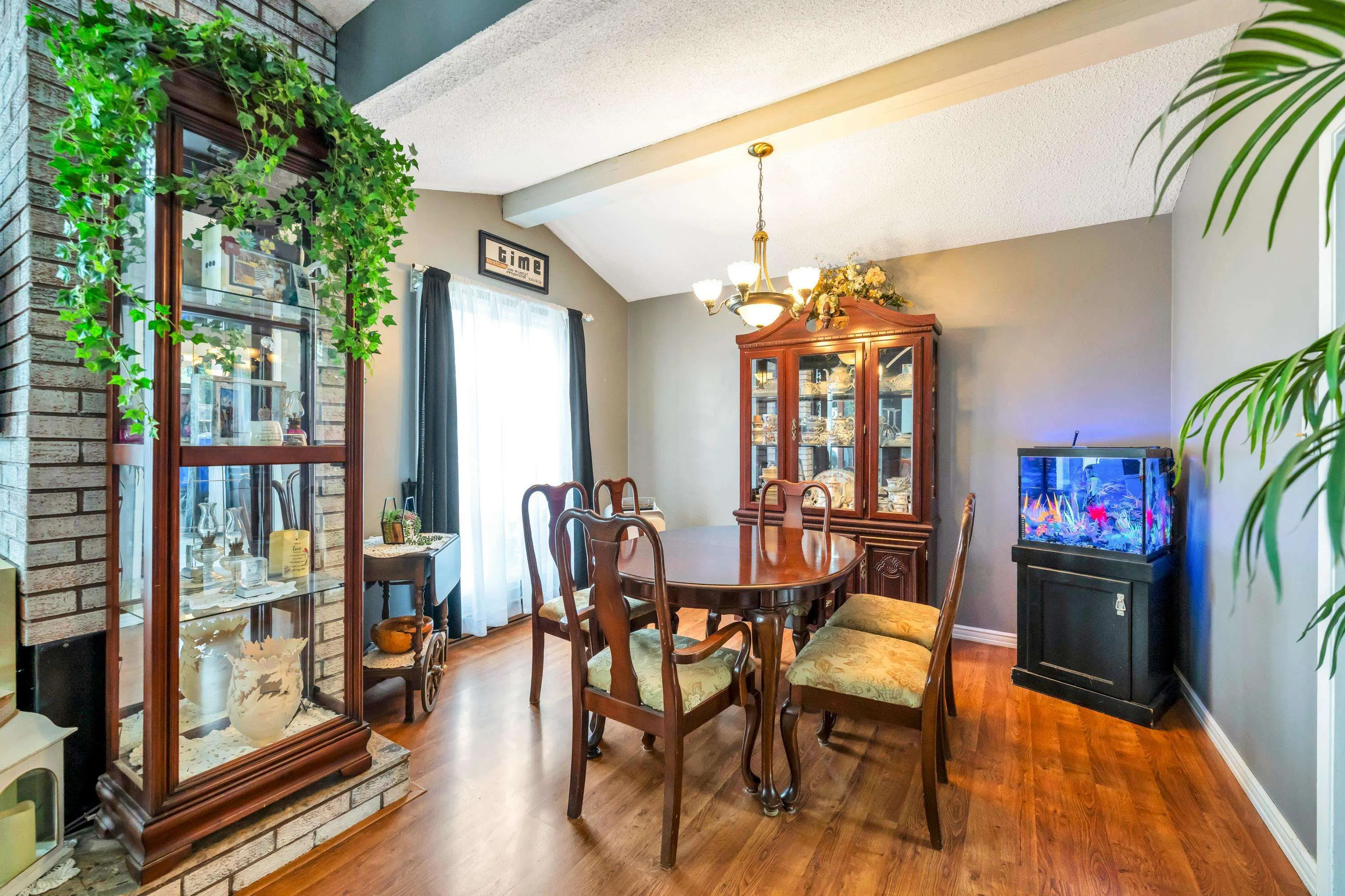 31544 Sunnyside Crescent