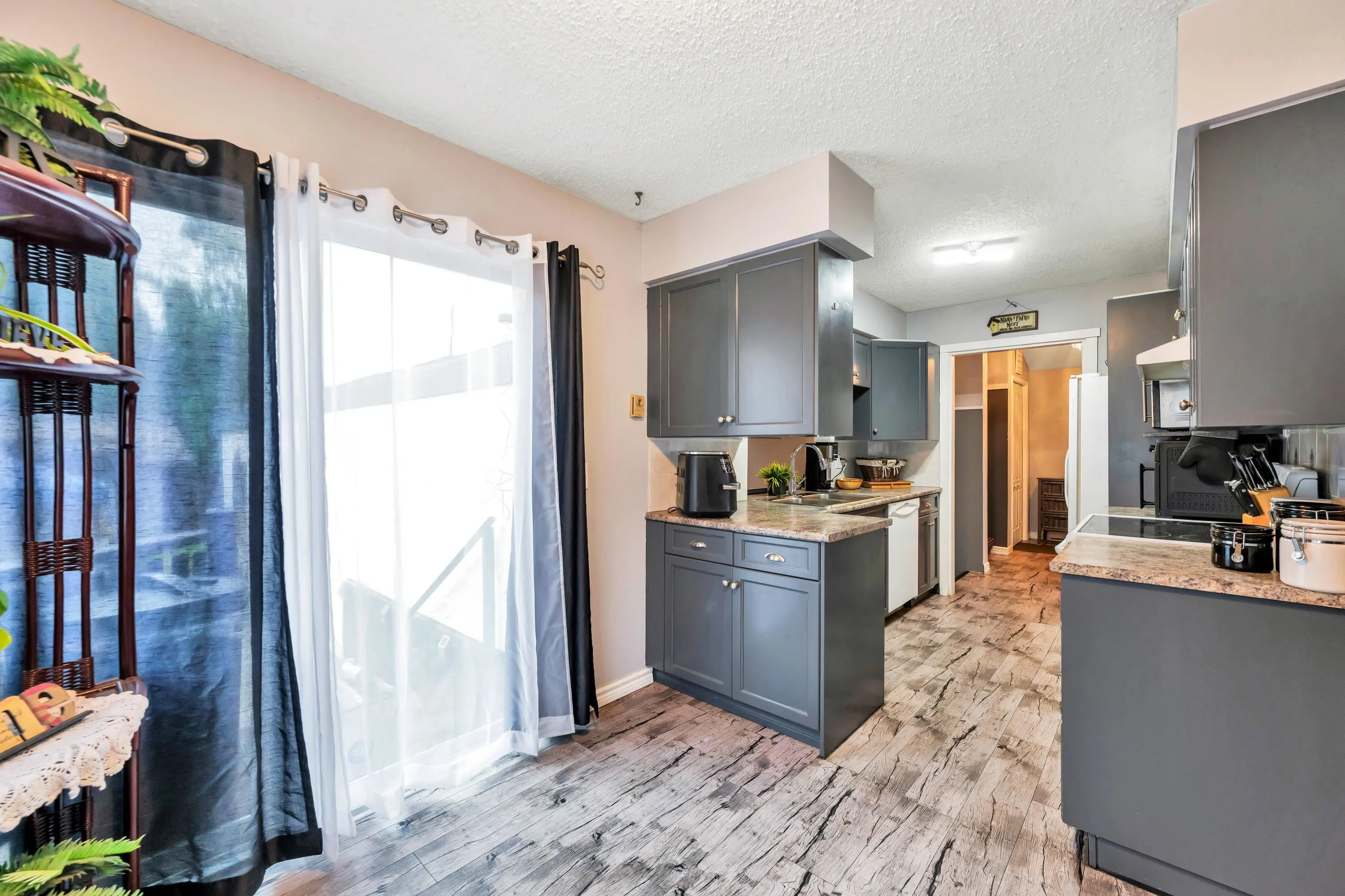 31544 Sunnyside Crescent