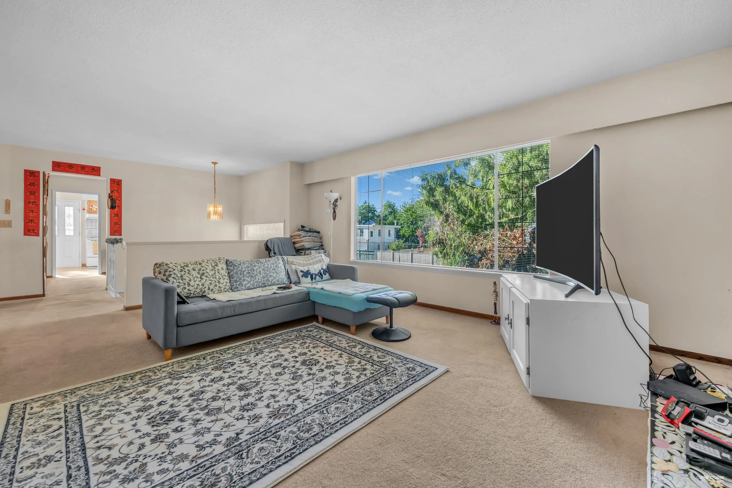 9040 Glenallan Gate