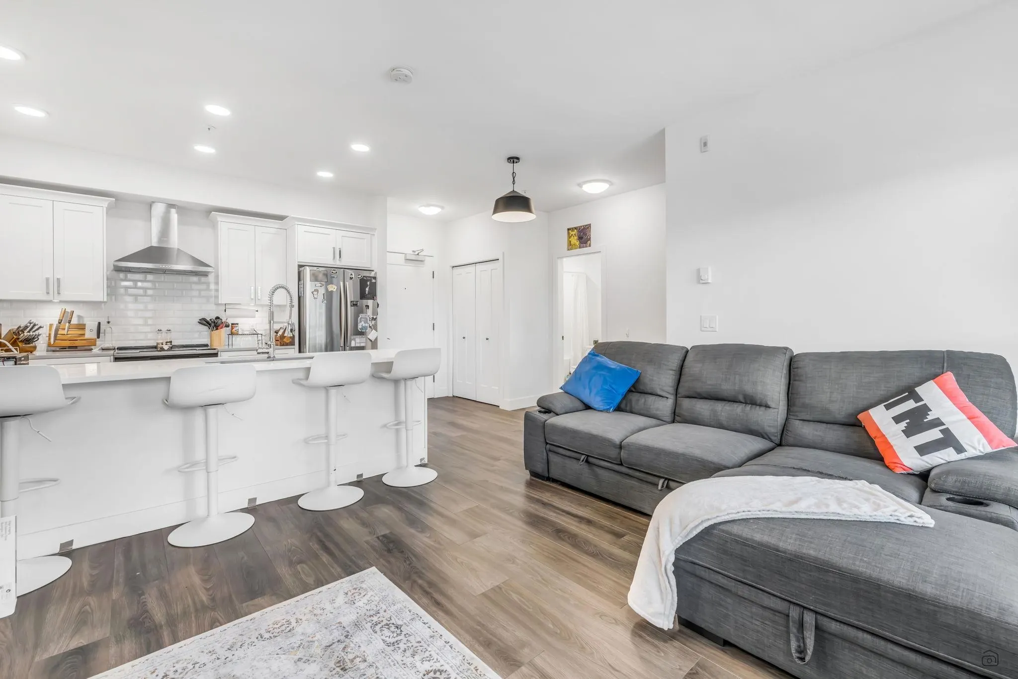 406 33568 George Ferguson Way