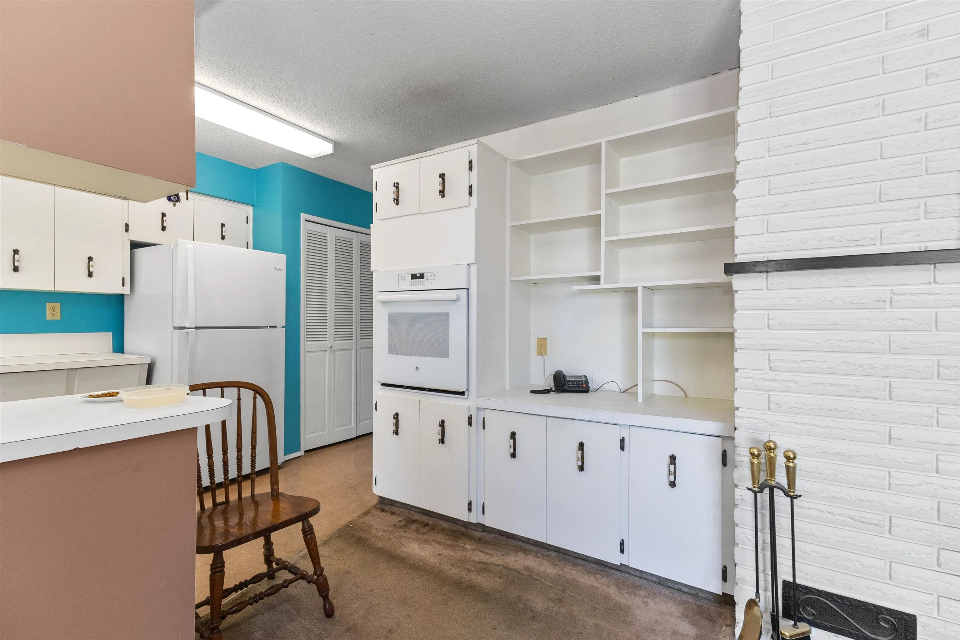 2643 Sunnyside Crescent