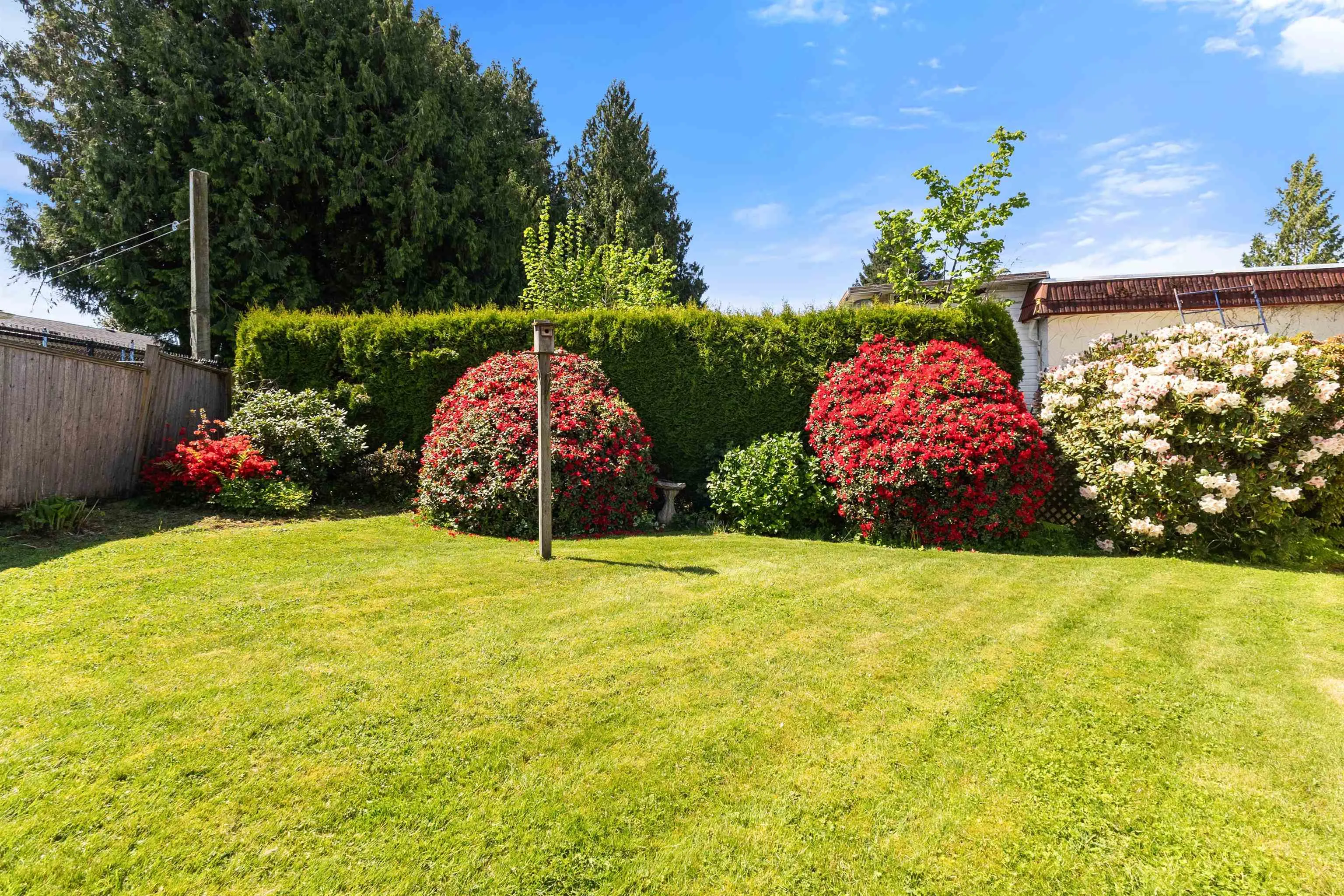 2643 Sunnyside Crescent