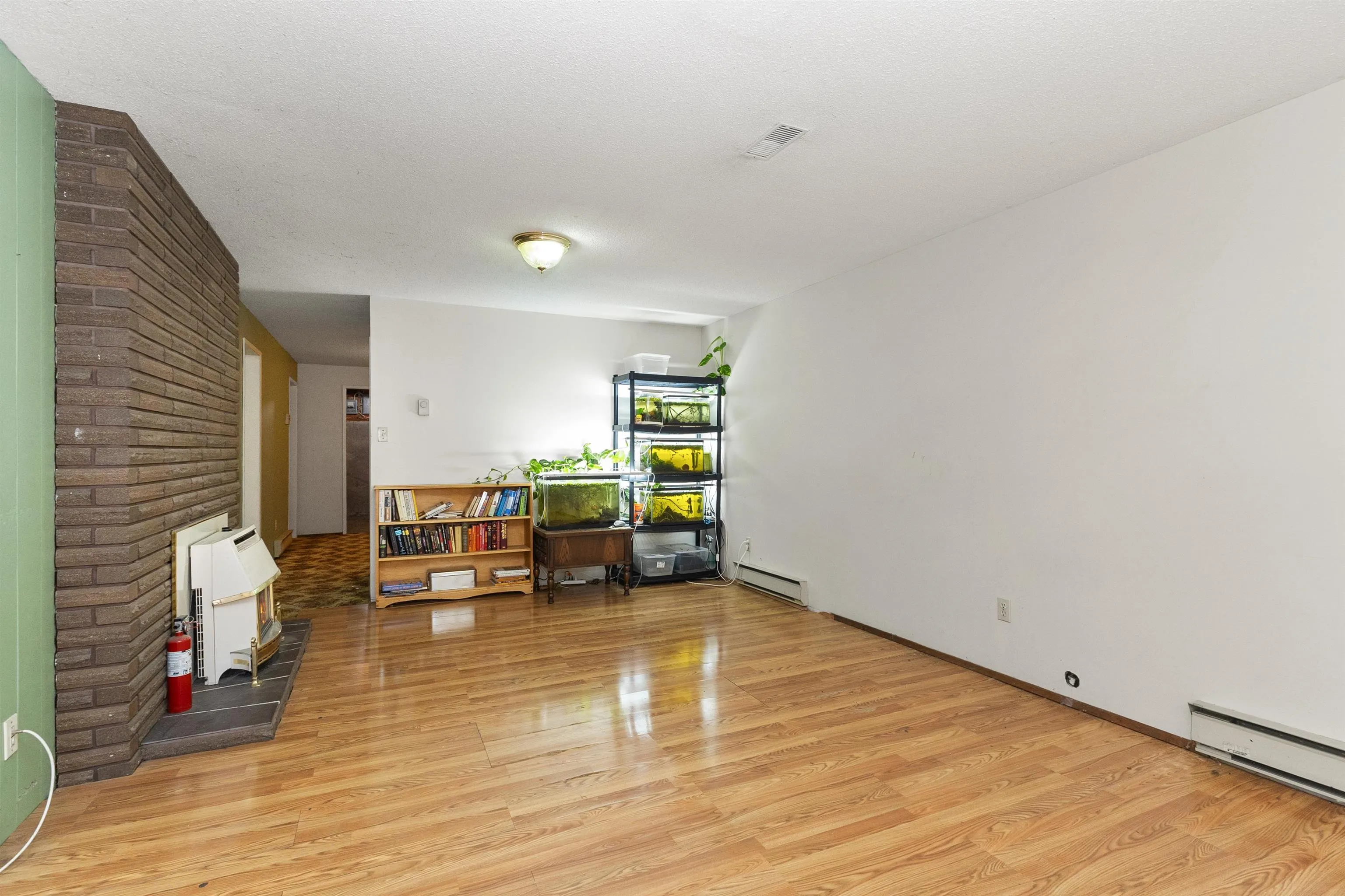 2643 Sunnyside Crescent