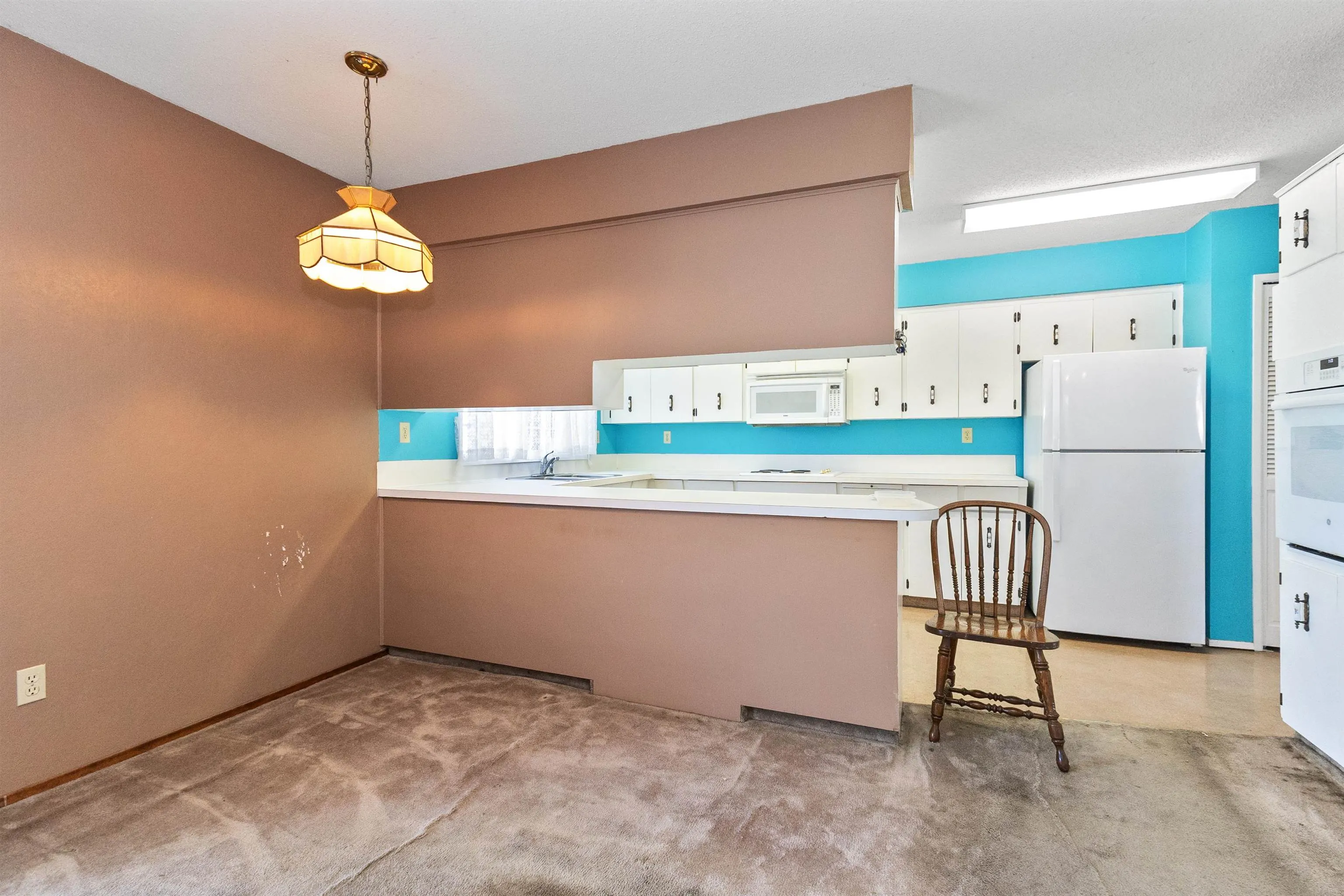 2643 Sunnyside Crescent