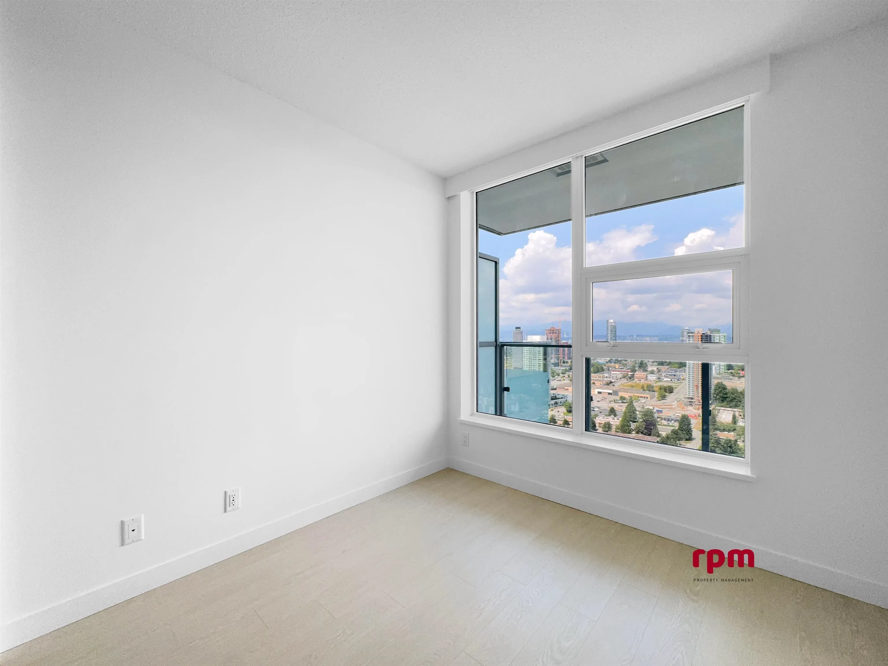 34xx 13778 100 Avenue