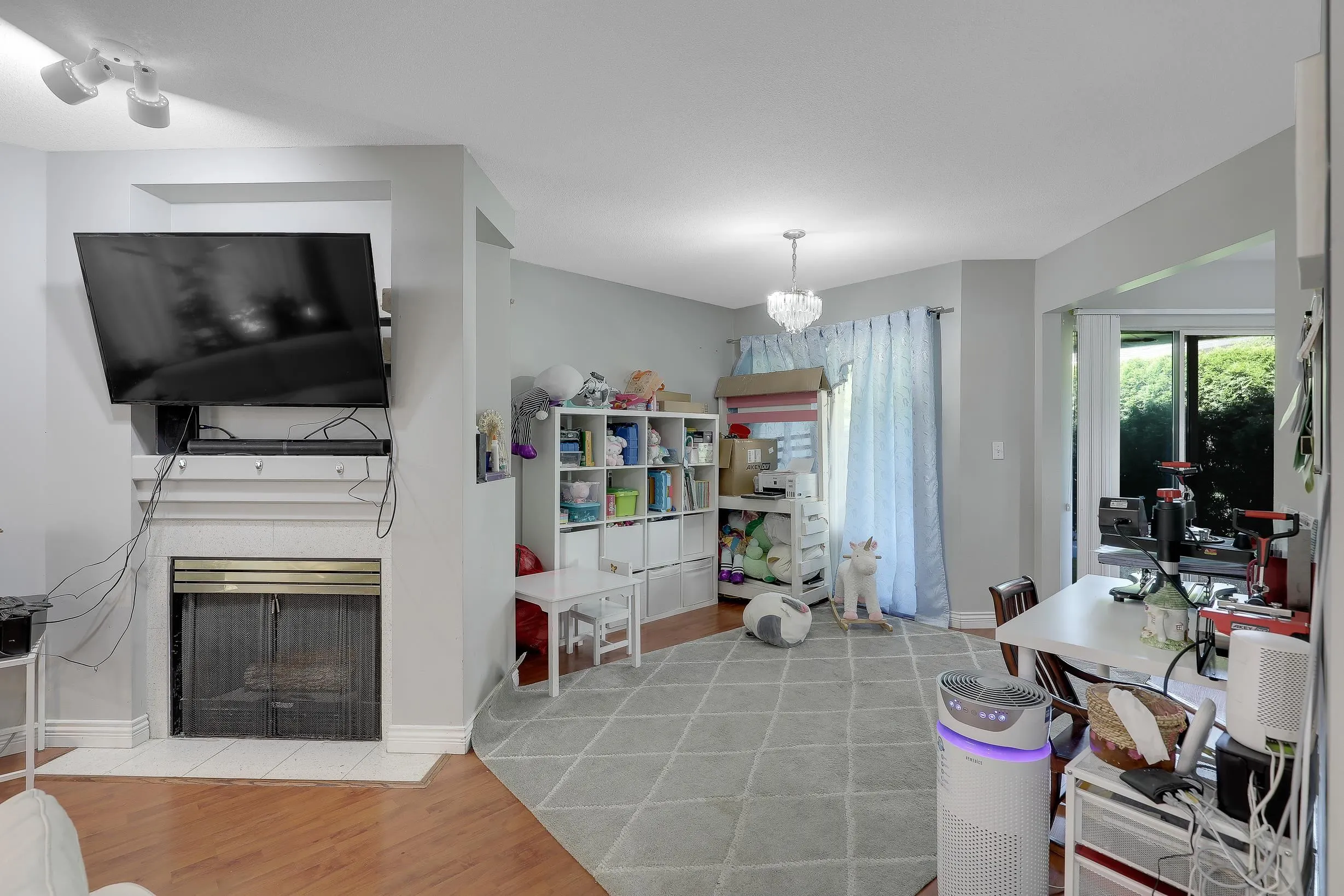411 13900 Hyland Road