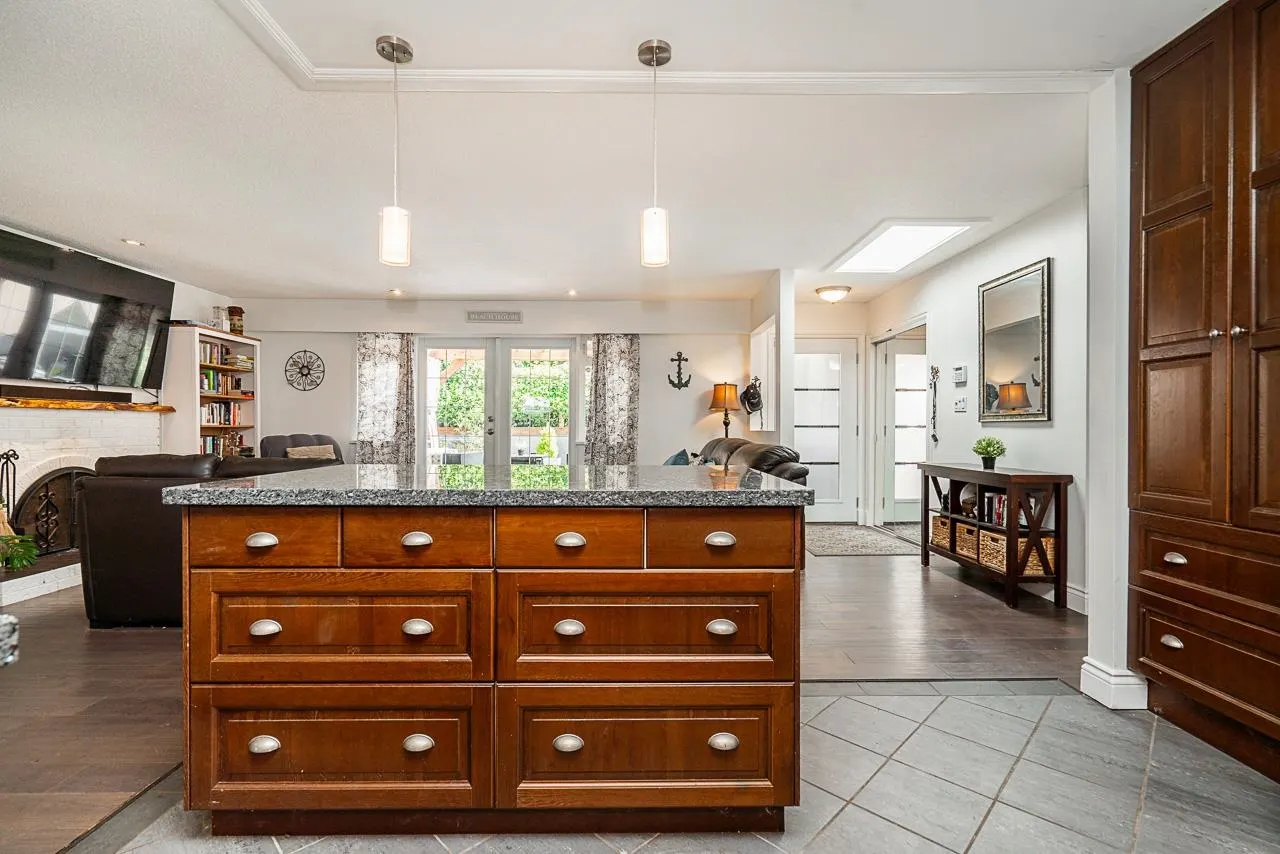173 English Bluff Road