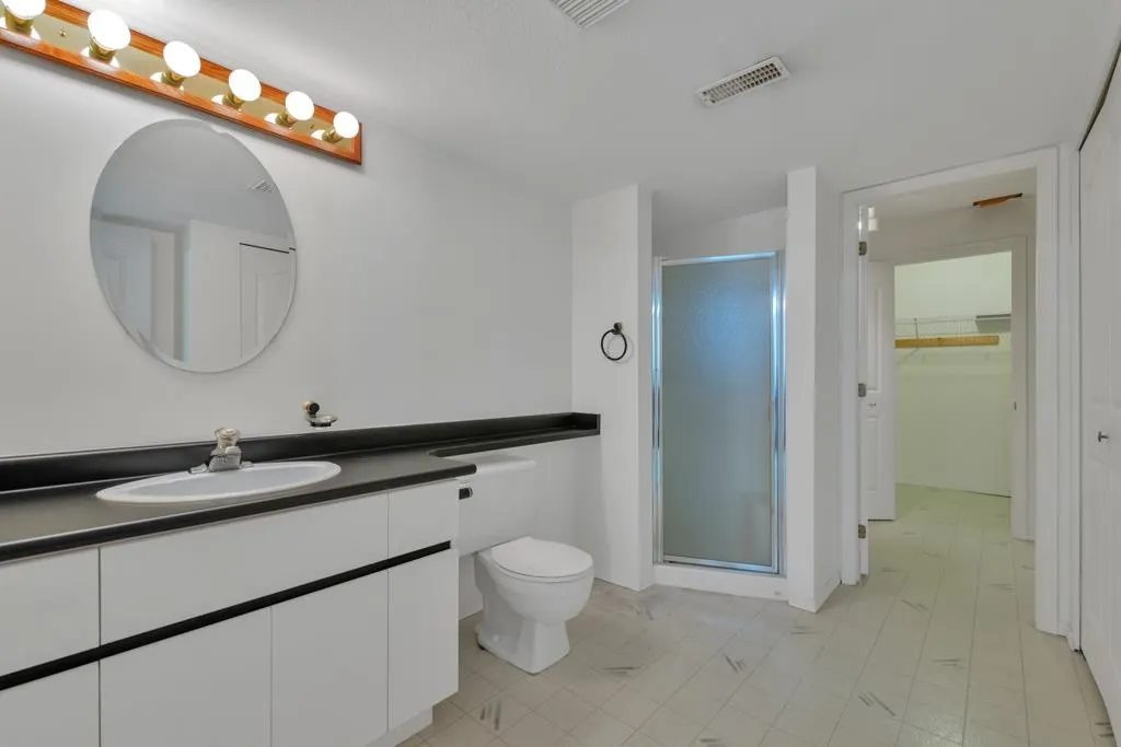 2462 Mountain Drive