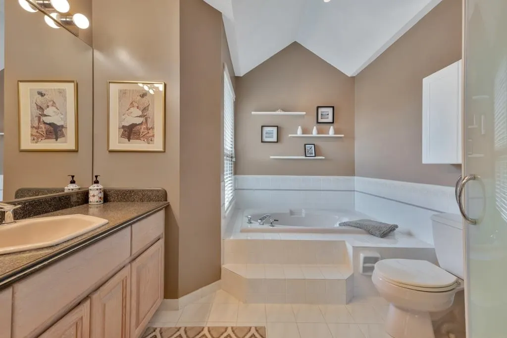 2462 Mountain Drive