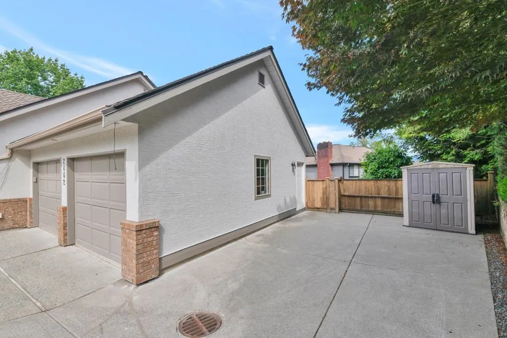 2462 Mountain Drive