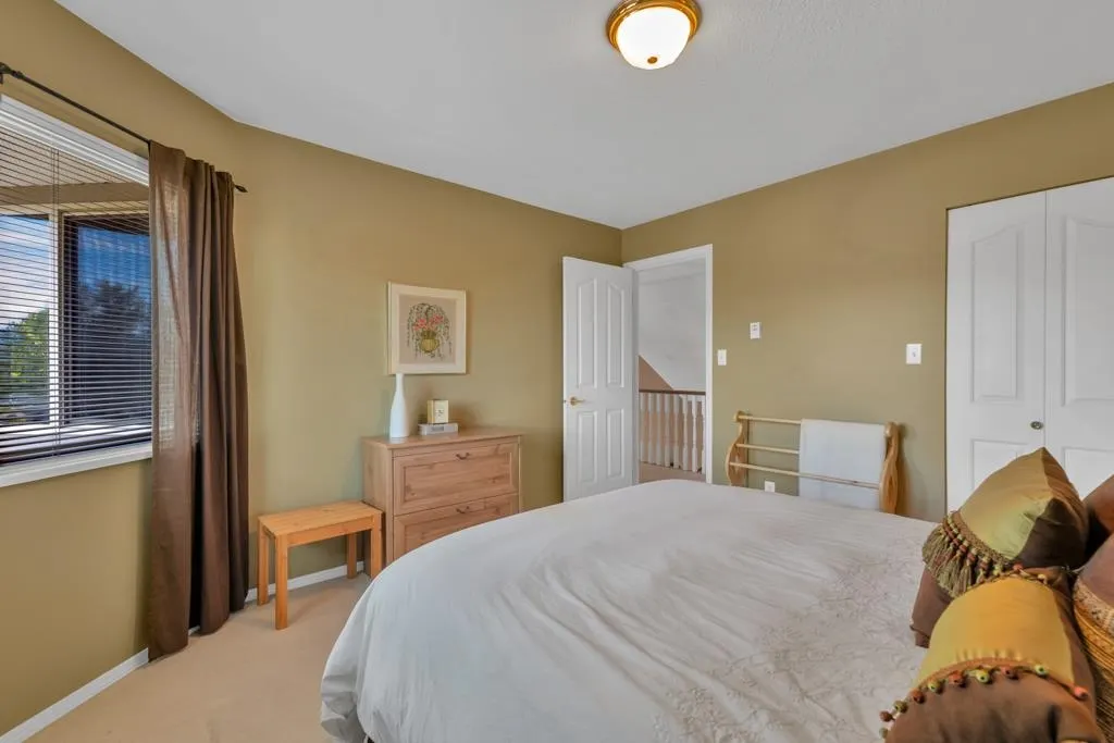 2462 Mountain Drive