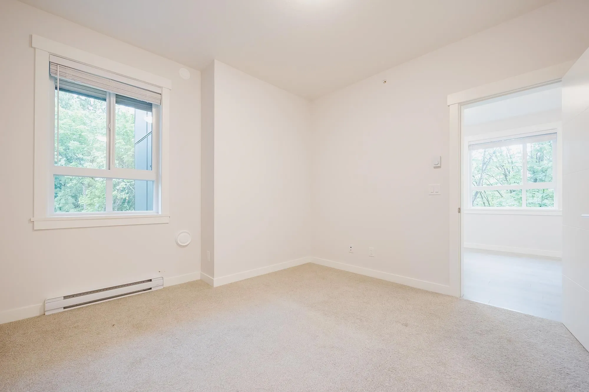 406 32690 14th Avenue