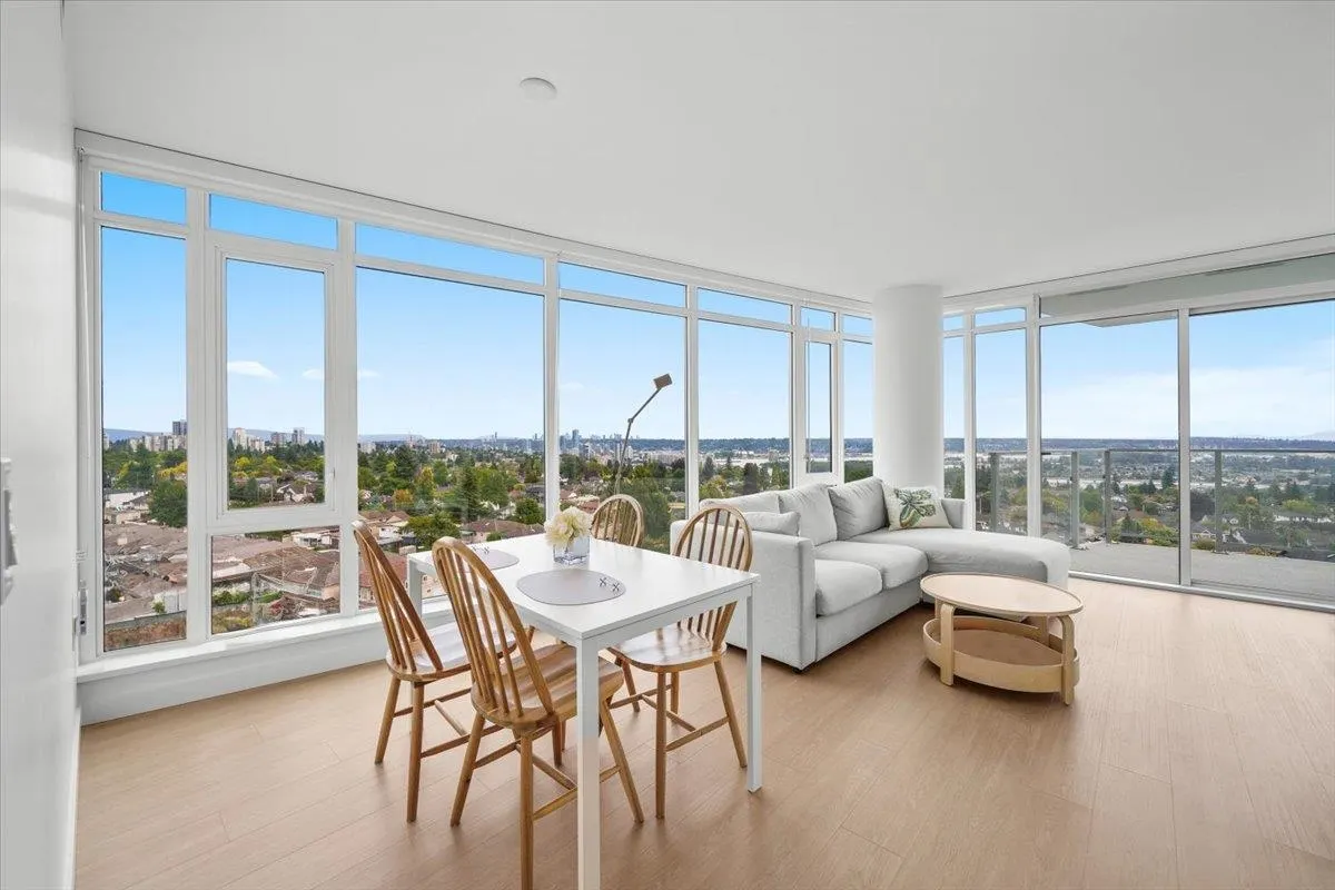 1001 7769 Park Crescent
