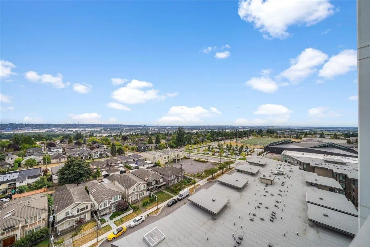 1001 7769 Park Crescent