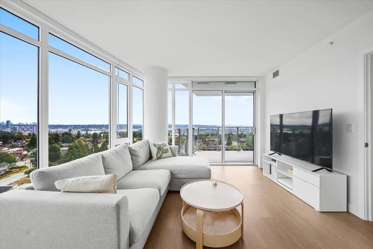 1001 7769 Park Crescent