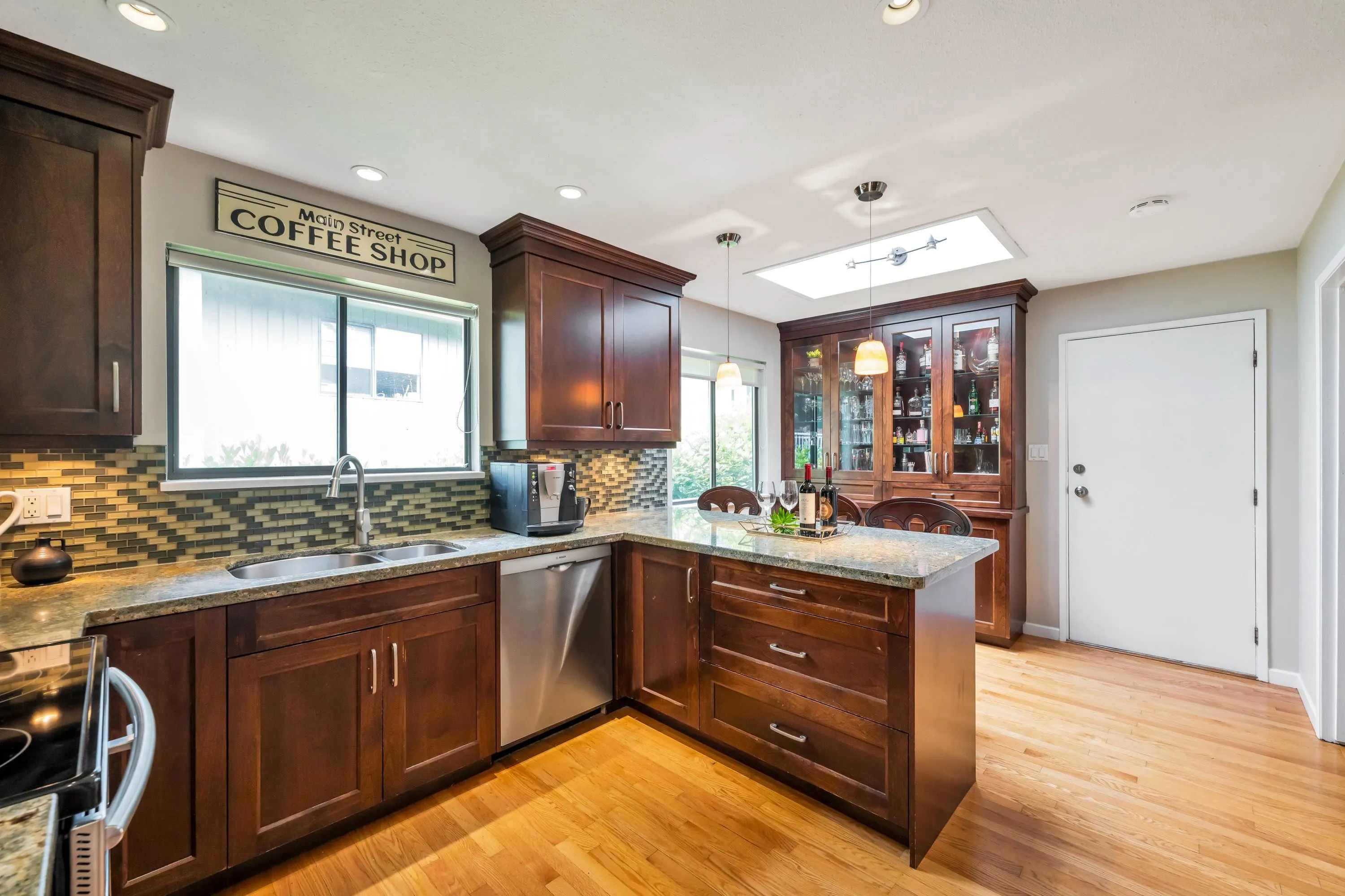 6751 Westview Drive