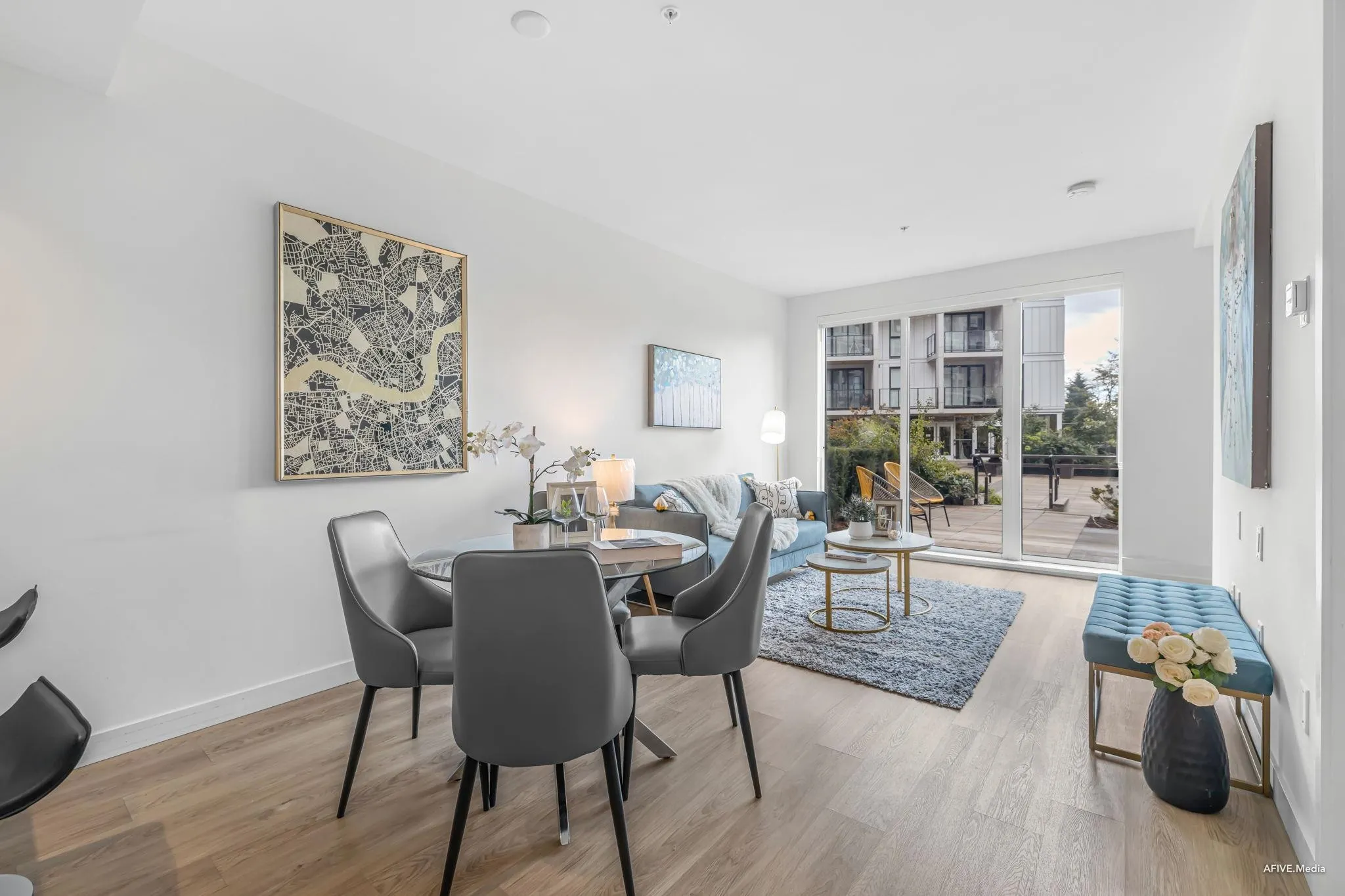 207 9888 University Crescent