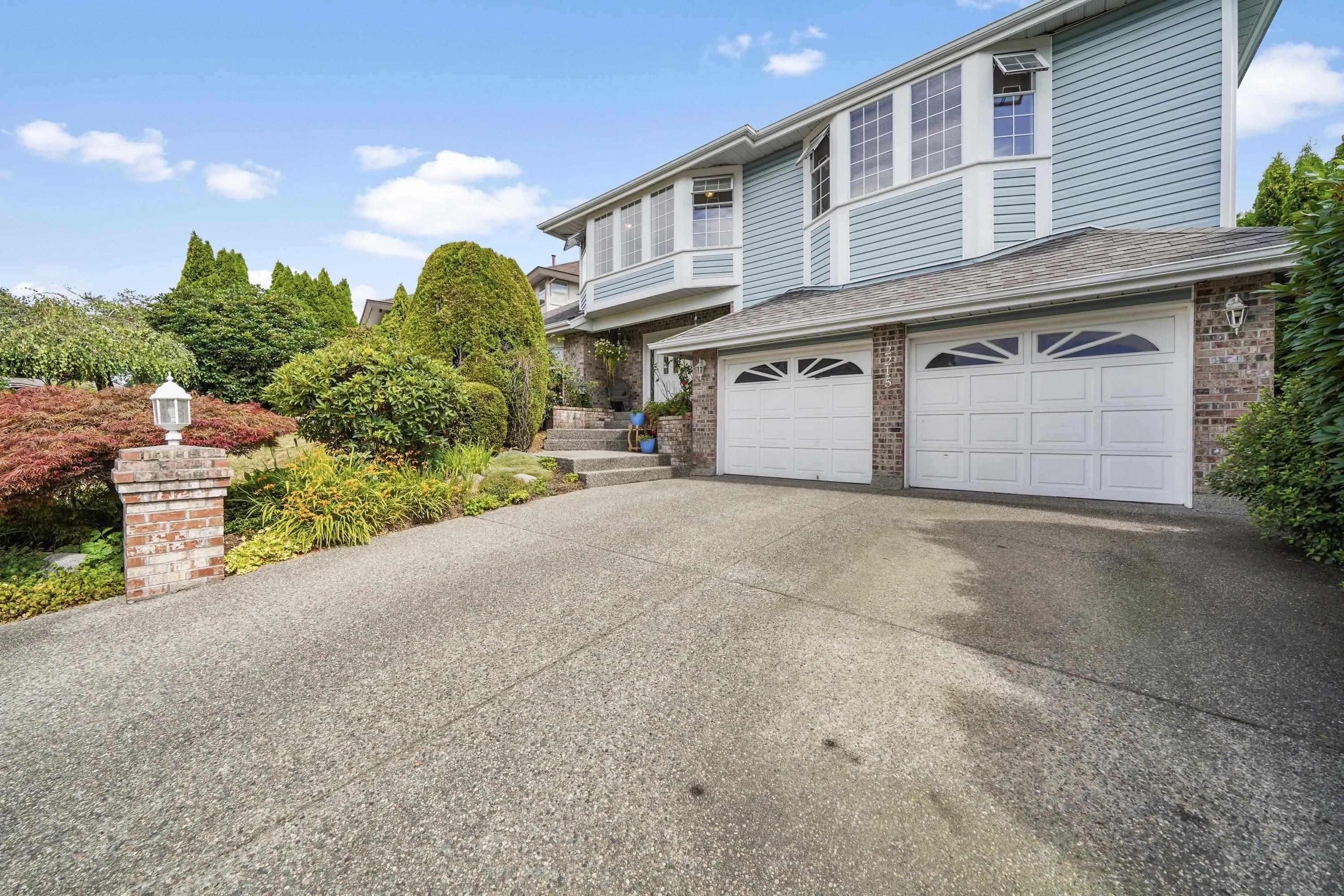 2215 Sorrento Drive