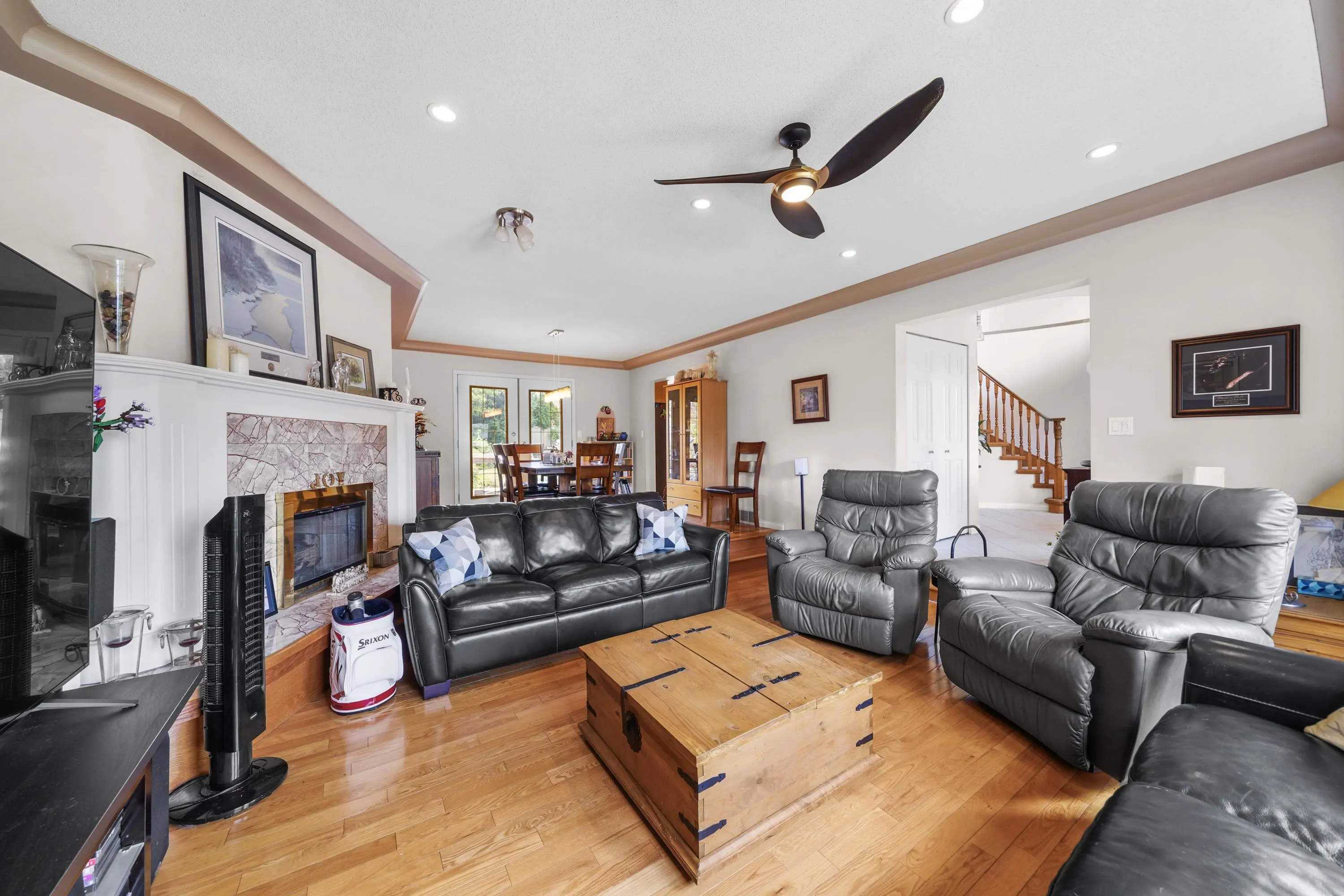 2215 Sorrento Drive