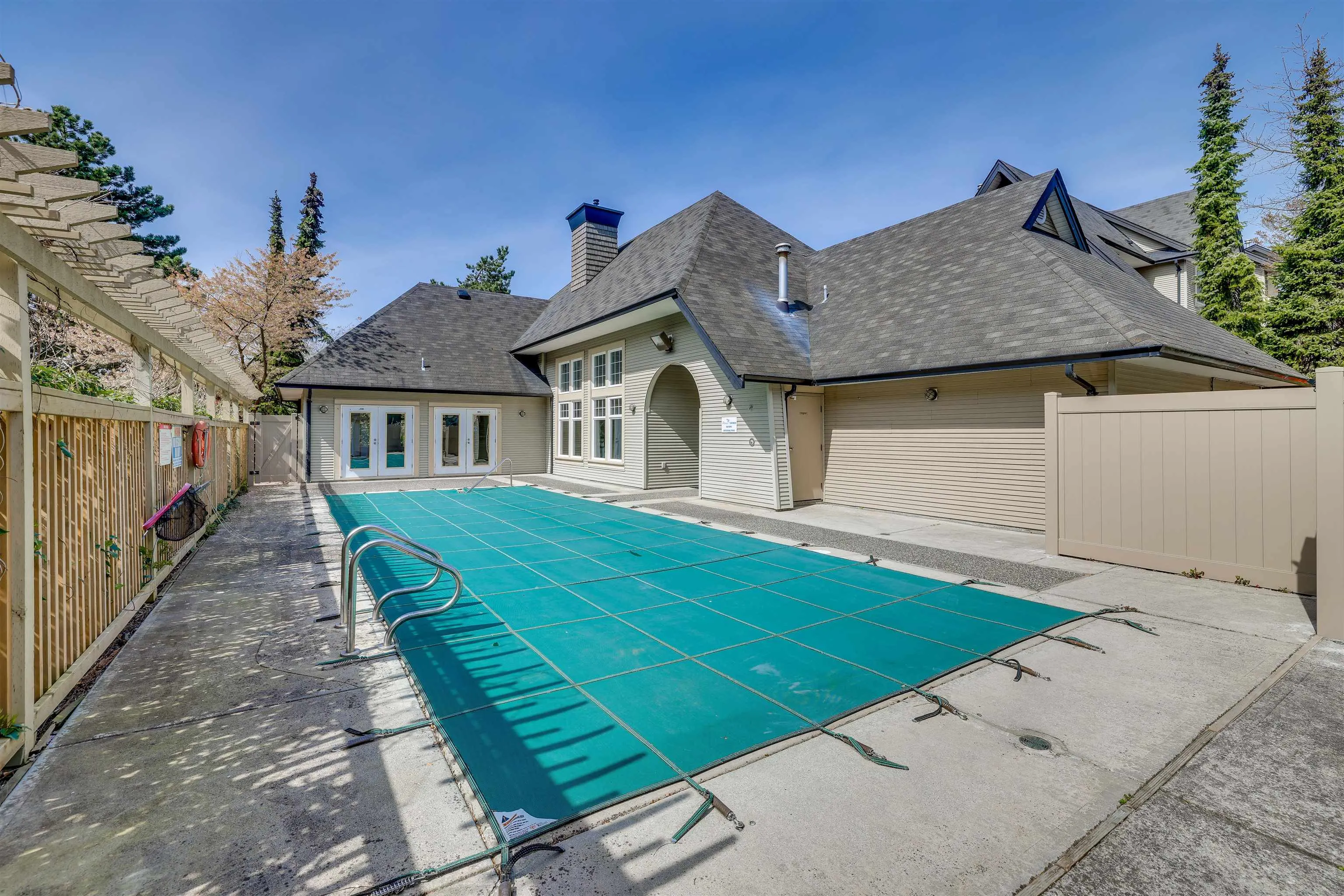 56 6888 Robson Drive
