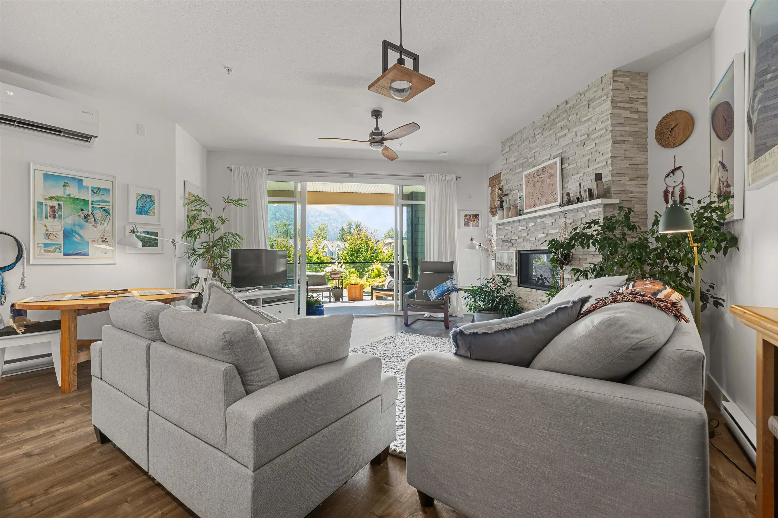 211 5380 Tyee Lane