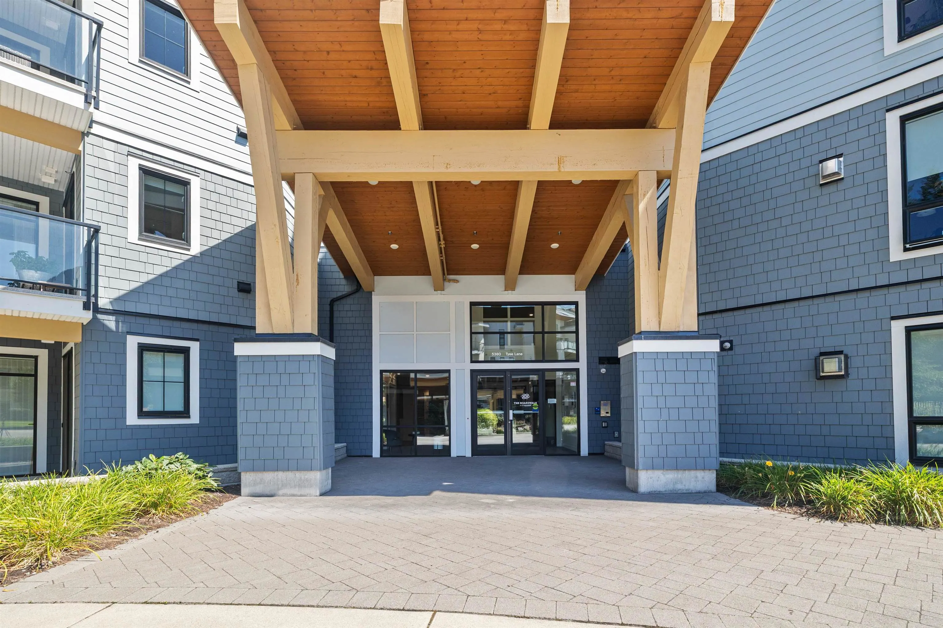 211 5380 Tyee Lane