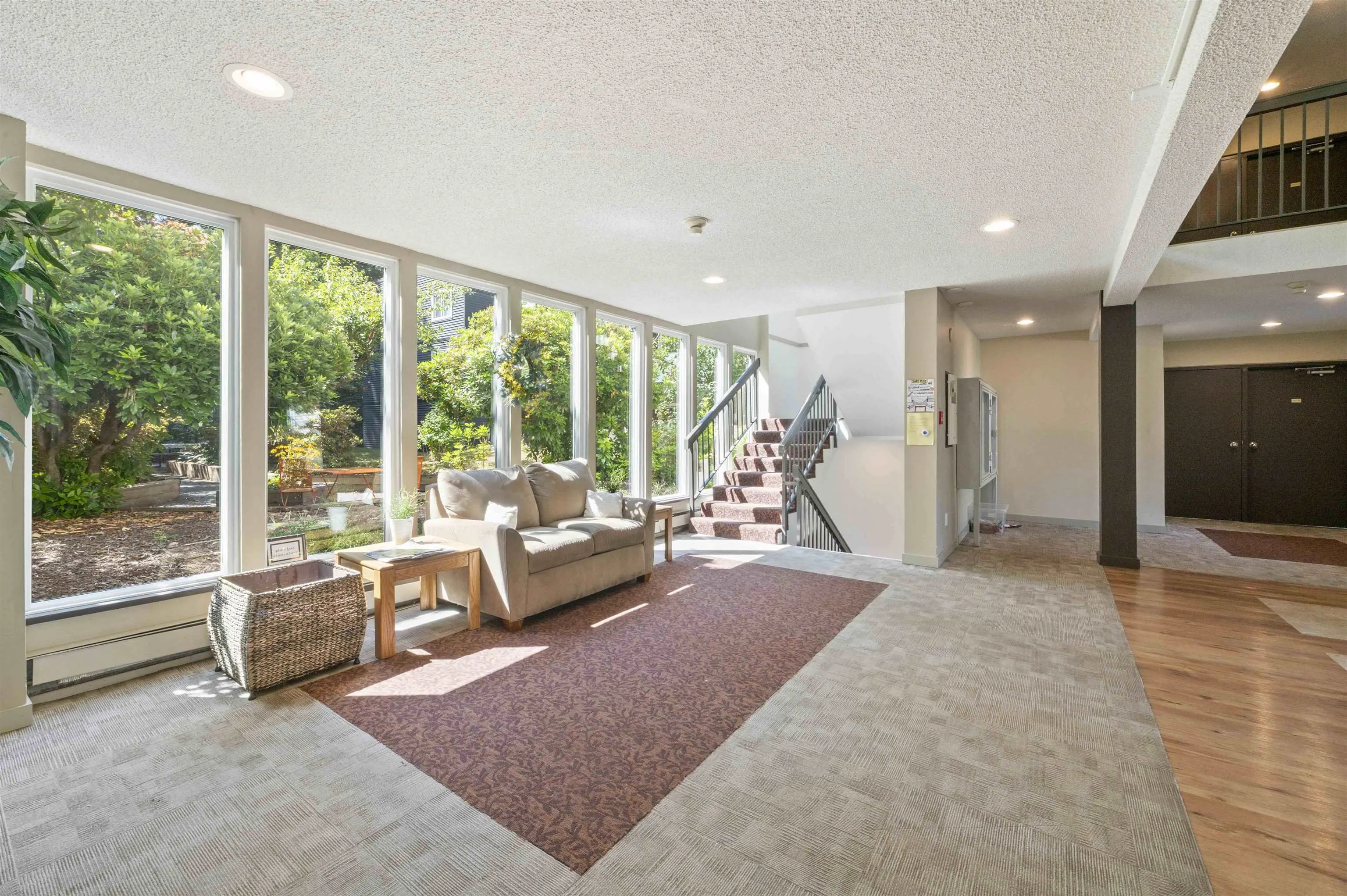 313 33400 Bourquin Place