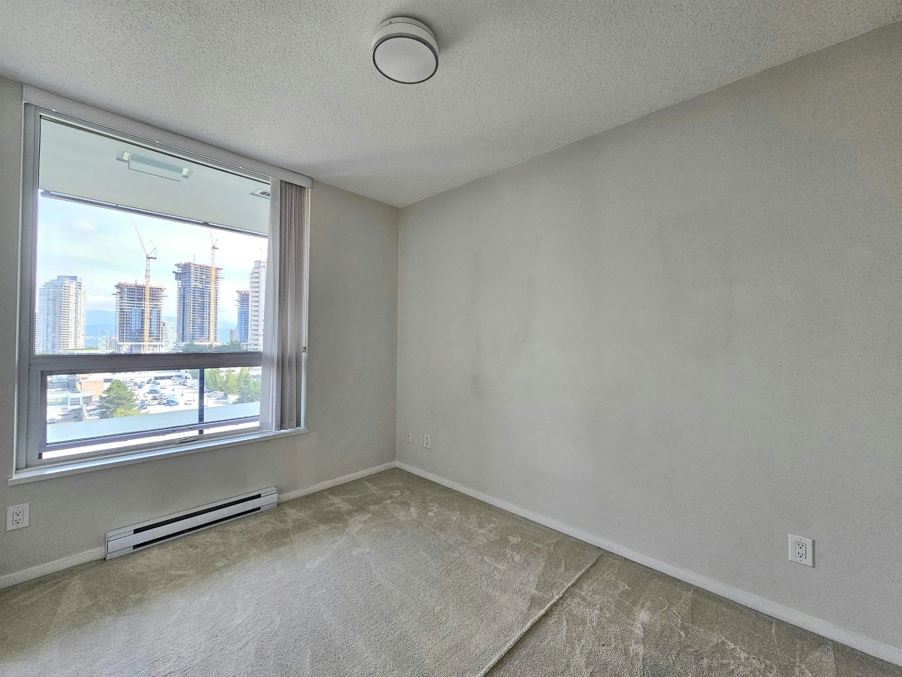 1208 6658 Dow Avenue