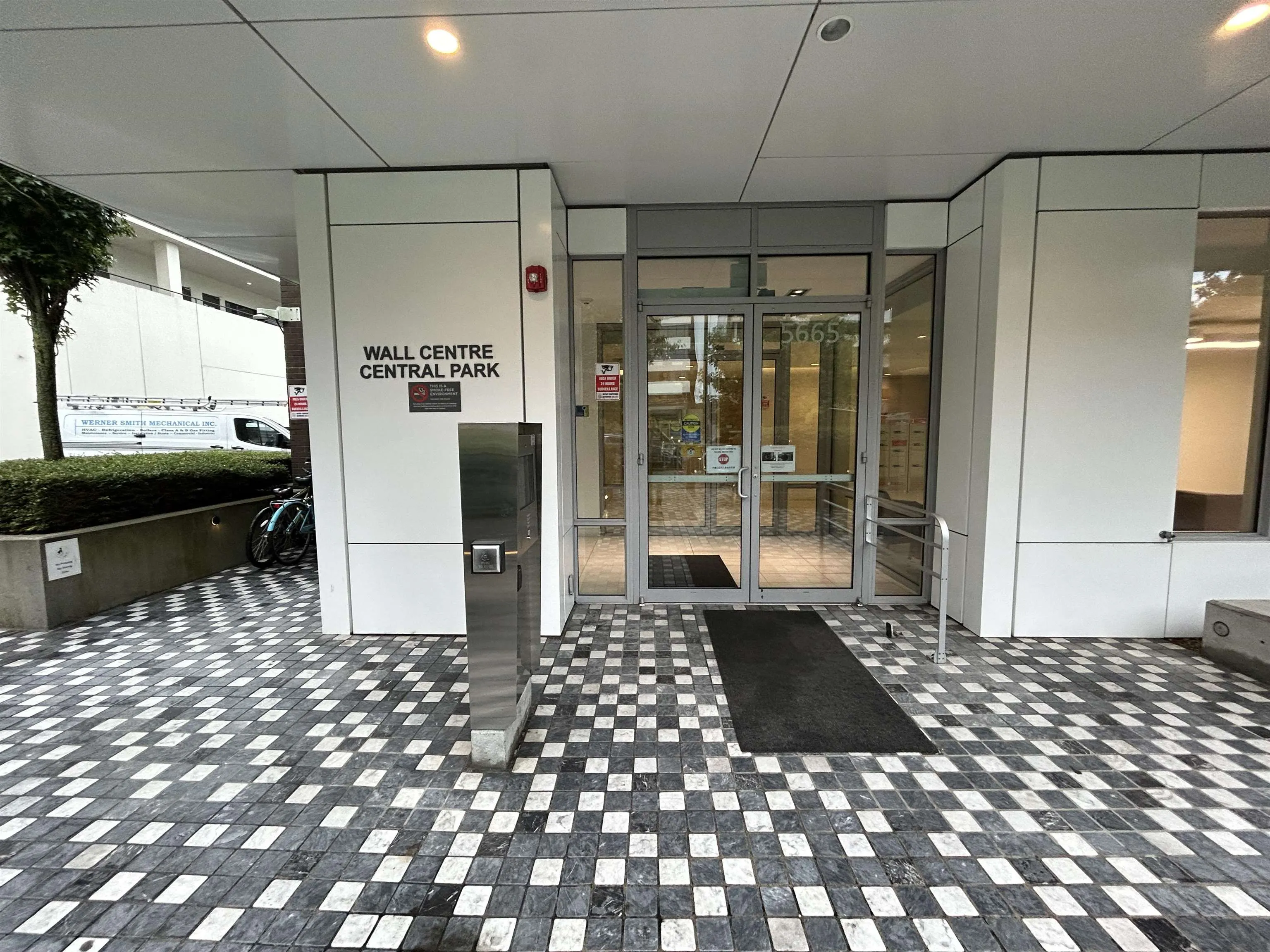 613 5665 Boundary Road