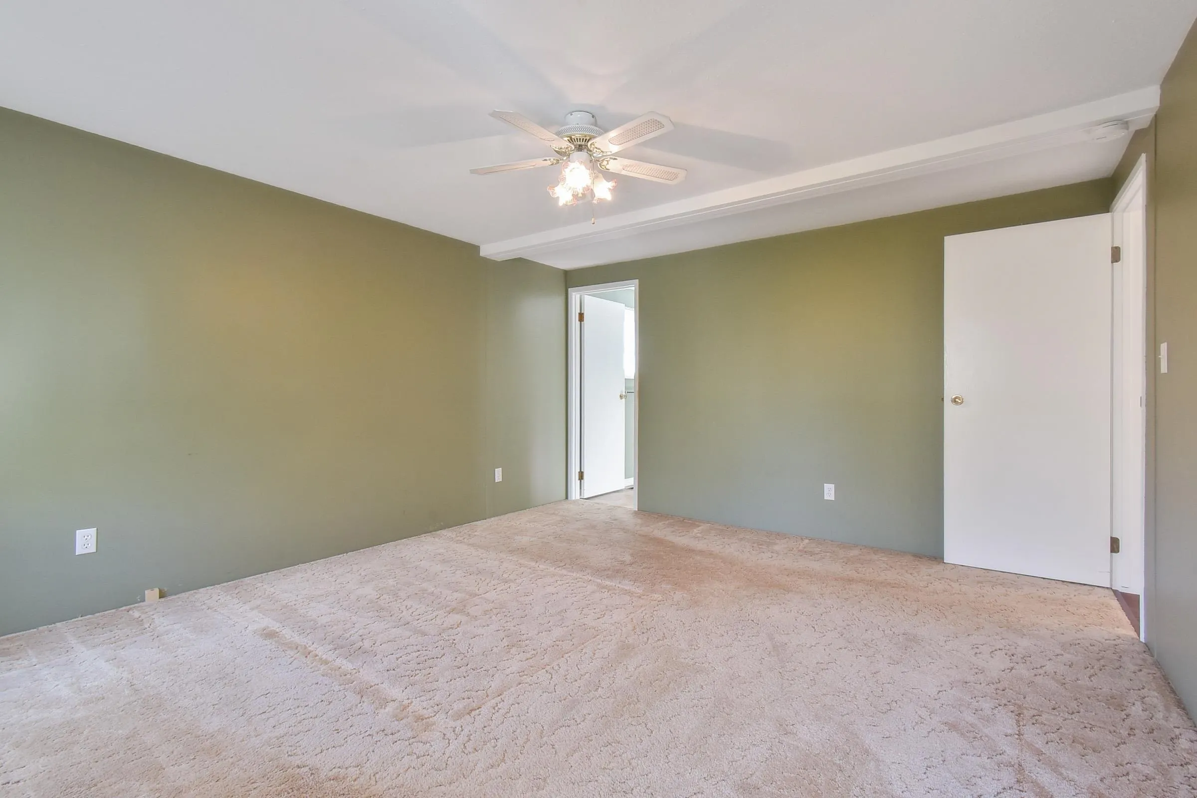 86 2303 Cranley Drive