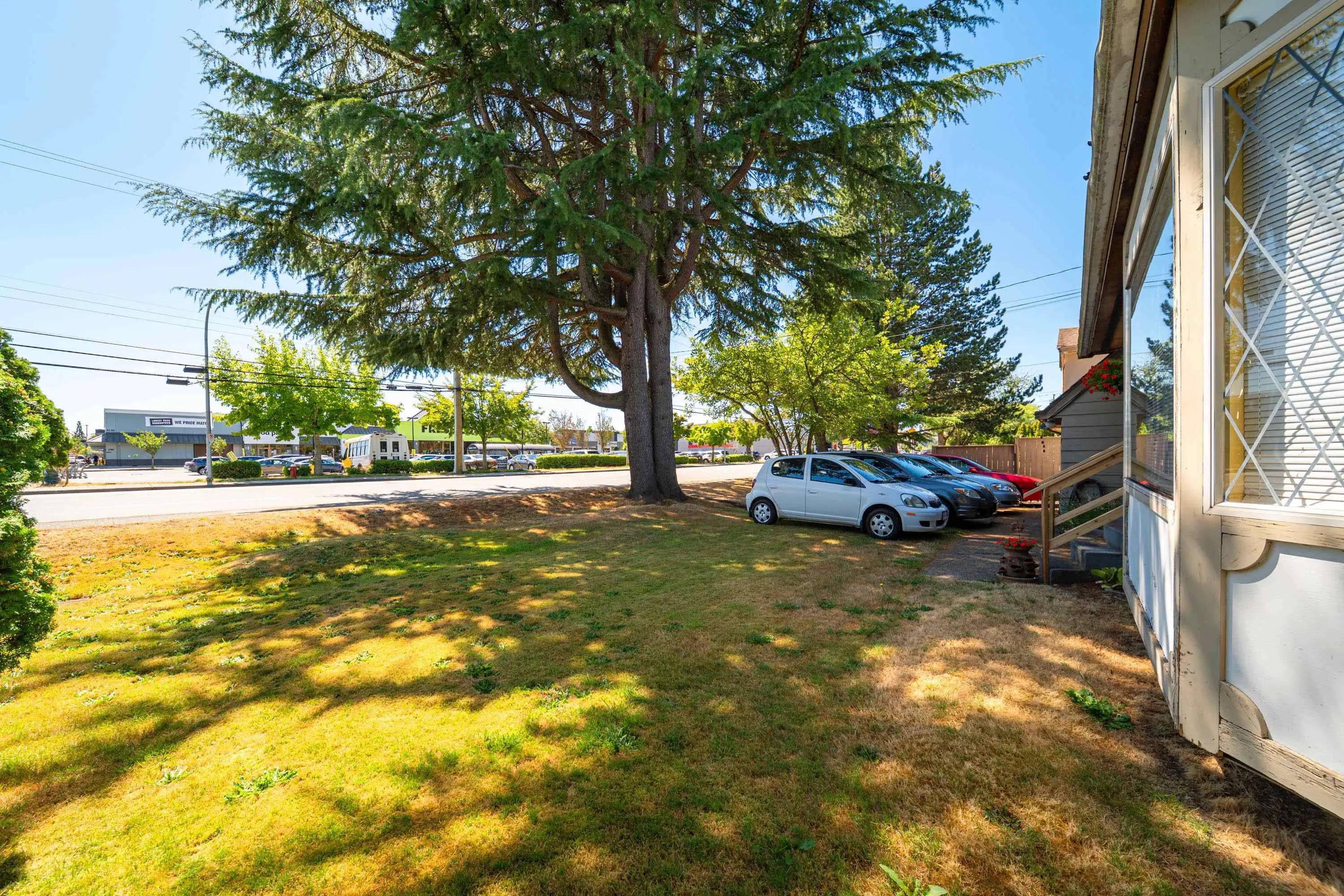 6151 Blundell Road