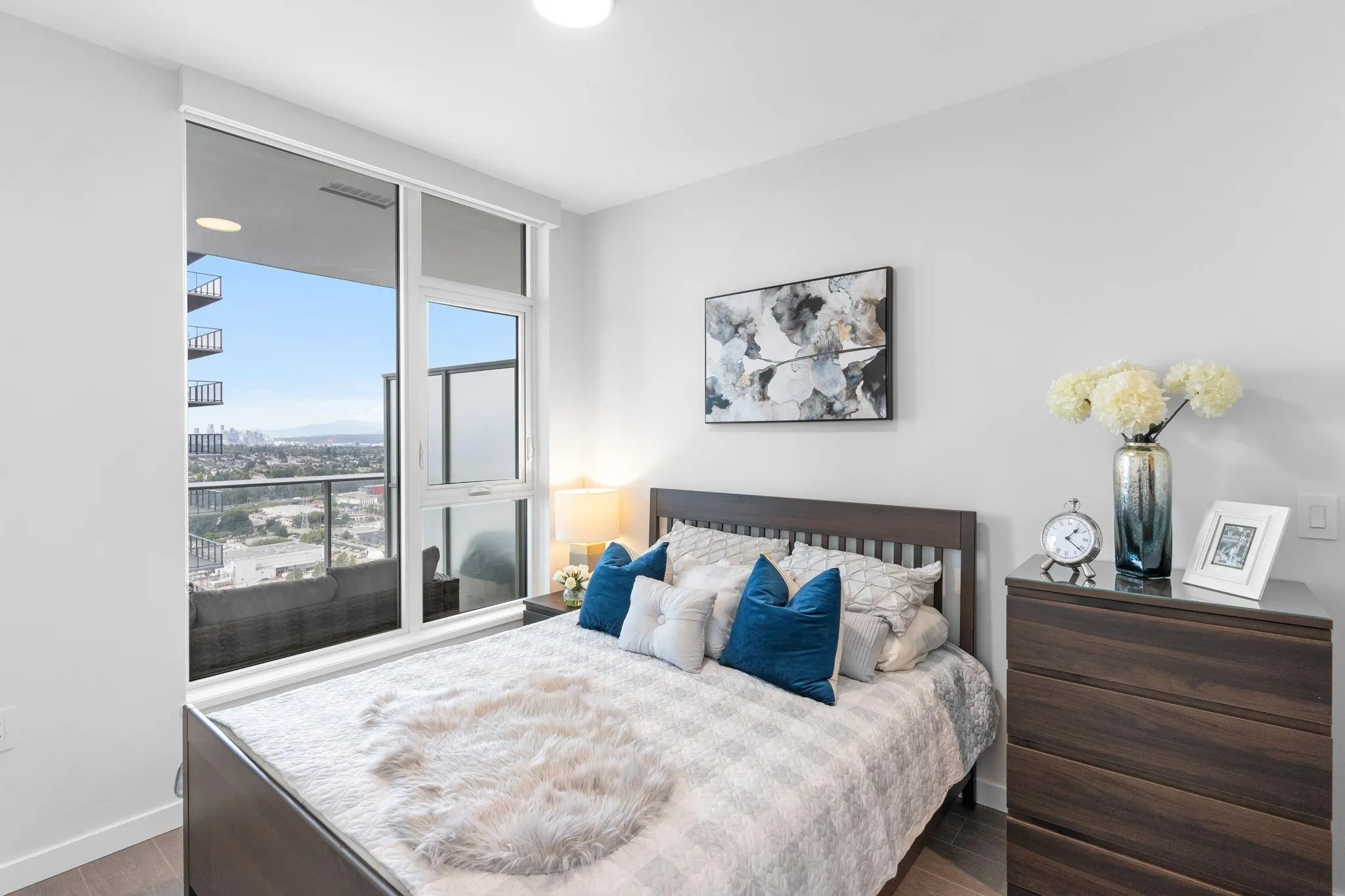 3503 4168 Lougheed Highway