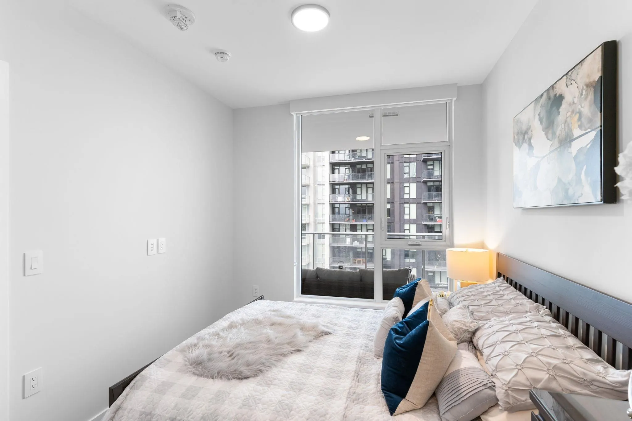 3503 4168 Lougheed Highway