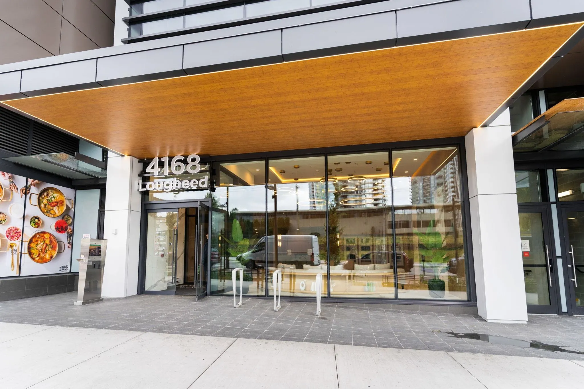3503 4168 Lougheed Highway