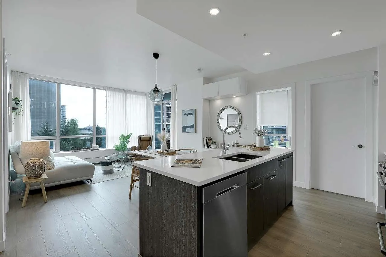 803 9060 University Crescent